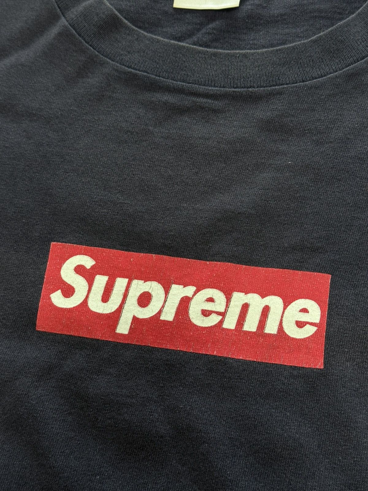 Supreme Supreme 1999 red on navy box logo tee T-shirt Size US L / EU 52-54 / 3 - 2 Thumbnail