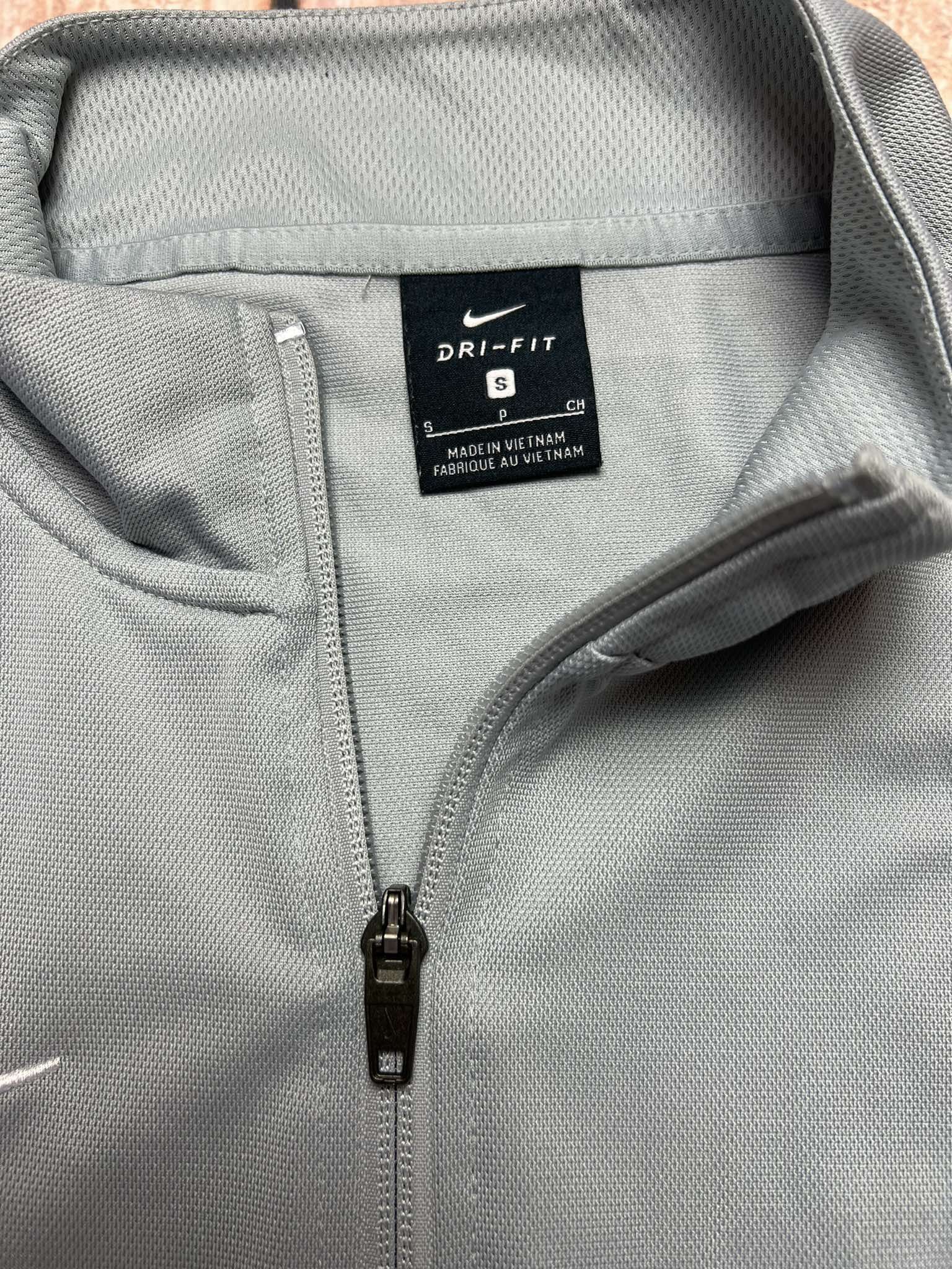 Nike Nike sweatshirt Size US S / EU 44-46 / 1 - 4 Thumbnail