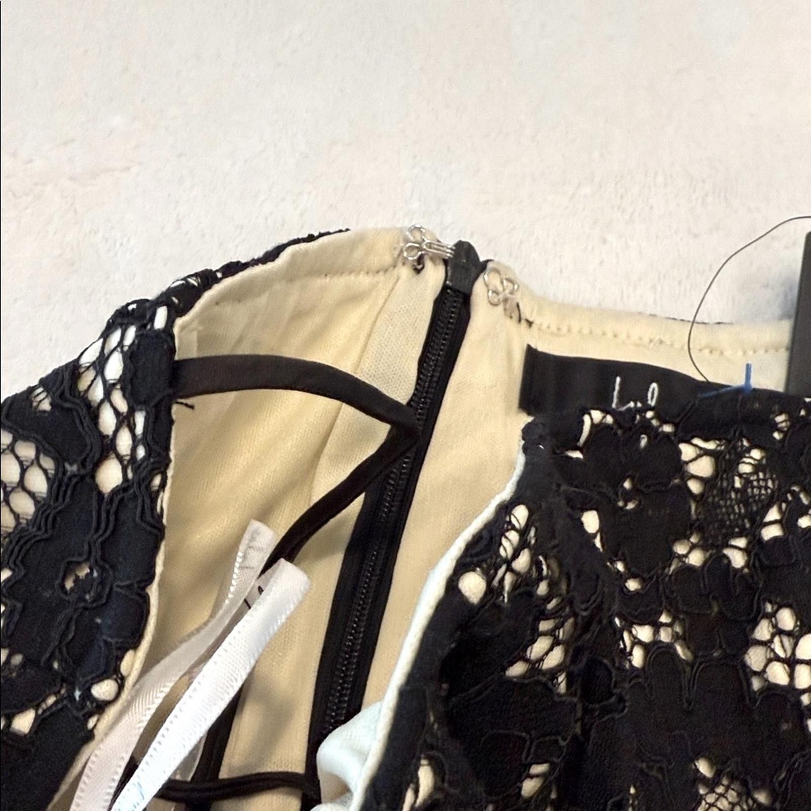 Lulus Lulu's Black & Cream Lace Mini Dress lined SZ SM Size S / US 4 / IT 40 - 6 Thumbnail
