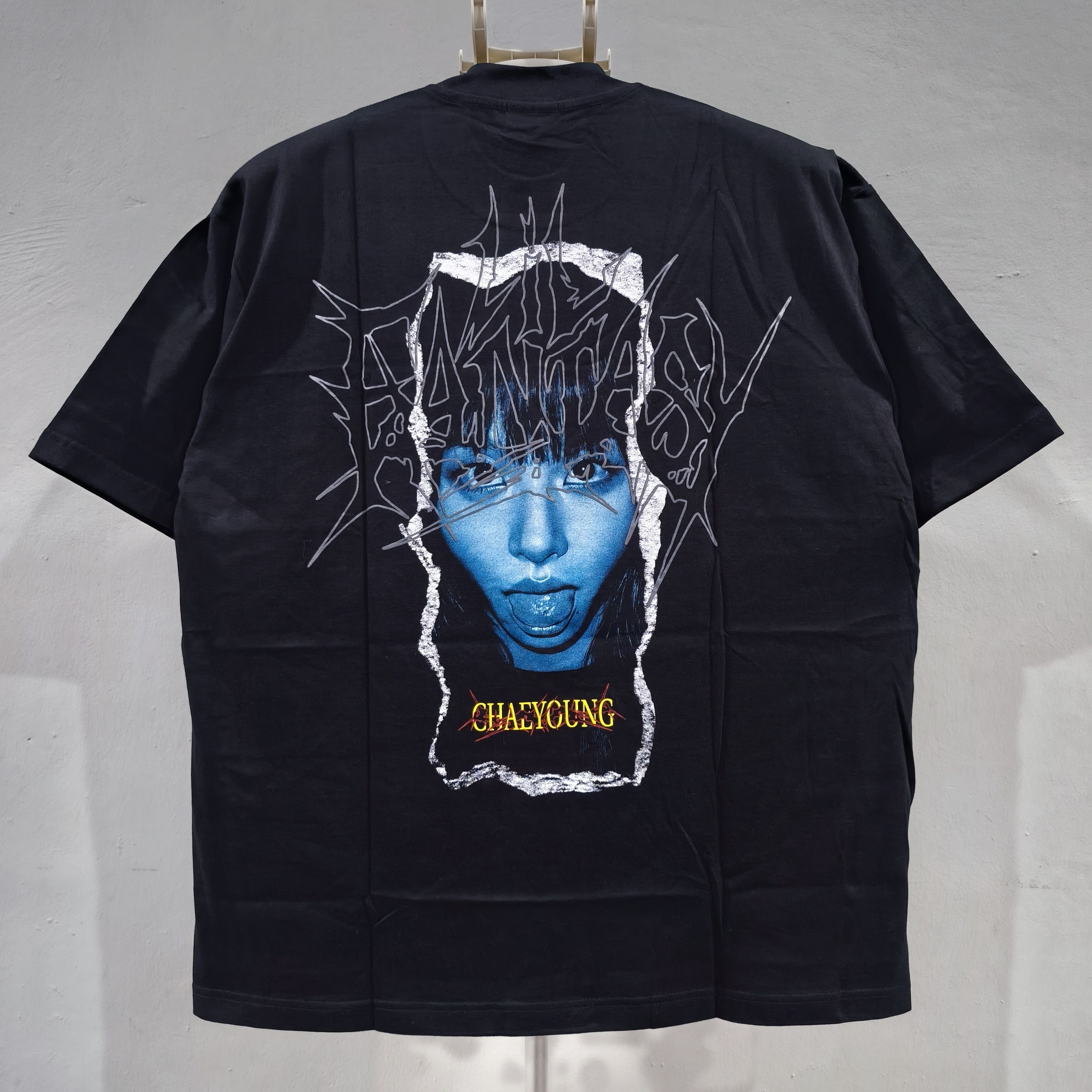 Rap Tees Twice Chaeyoung Fantasy T-shirt Size US XL / EU 56 / 4 - 10 Thumbnail