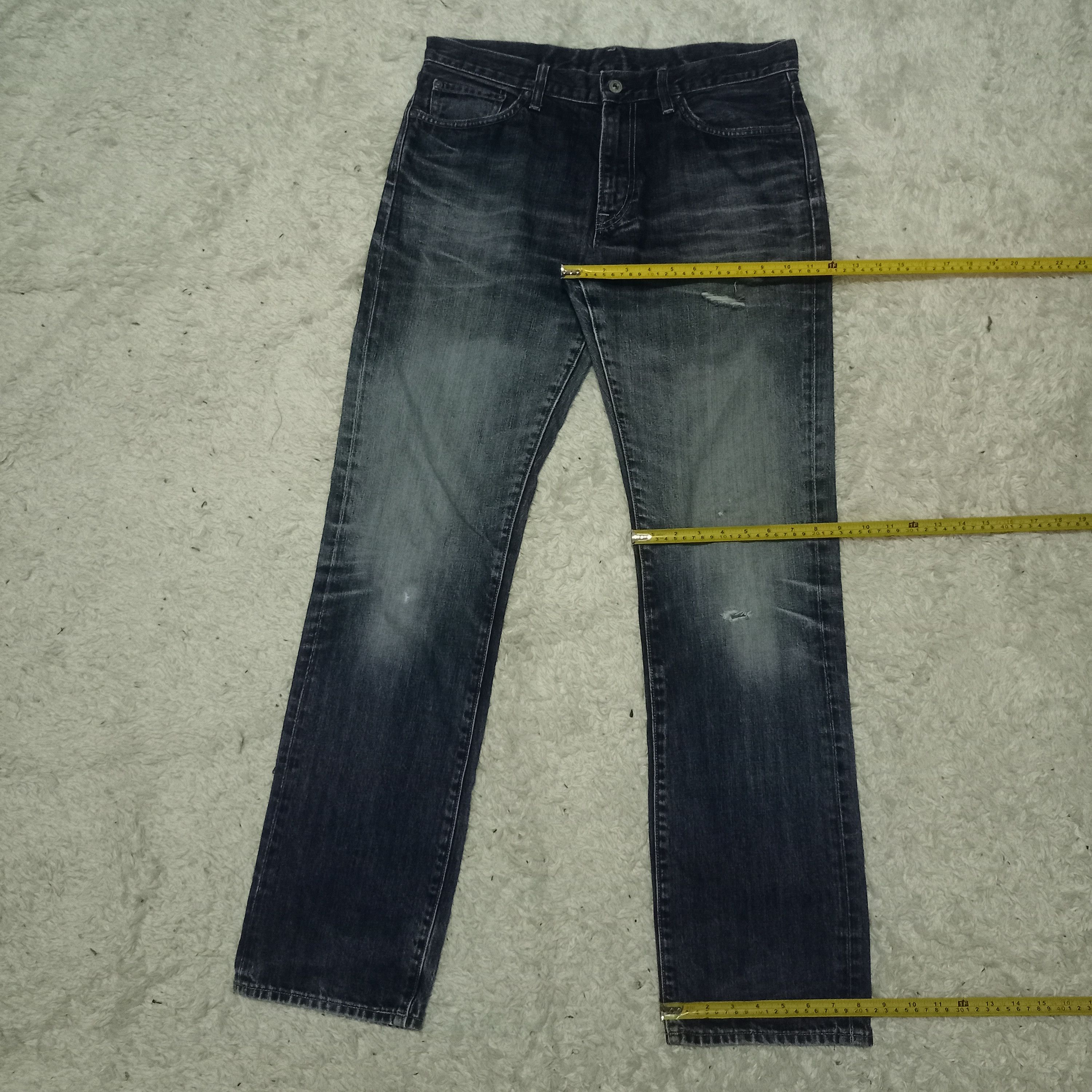 Japanese Brand × Uniqlo Vintage Japanese Uniqlo Blue Wash Distressed Baggy Jeans Size US 34 / EU 50 - 10 Thumbnail