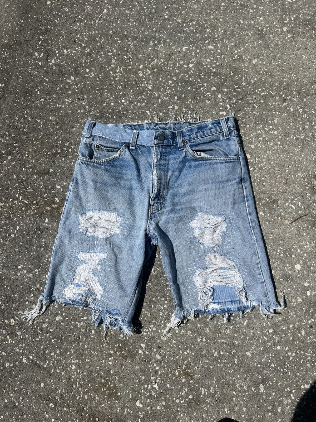 Other 1/1 Your World vintage frayed repaired levis denim shorts Size US 32 / EU 48 - 1 Thumbnail