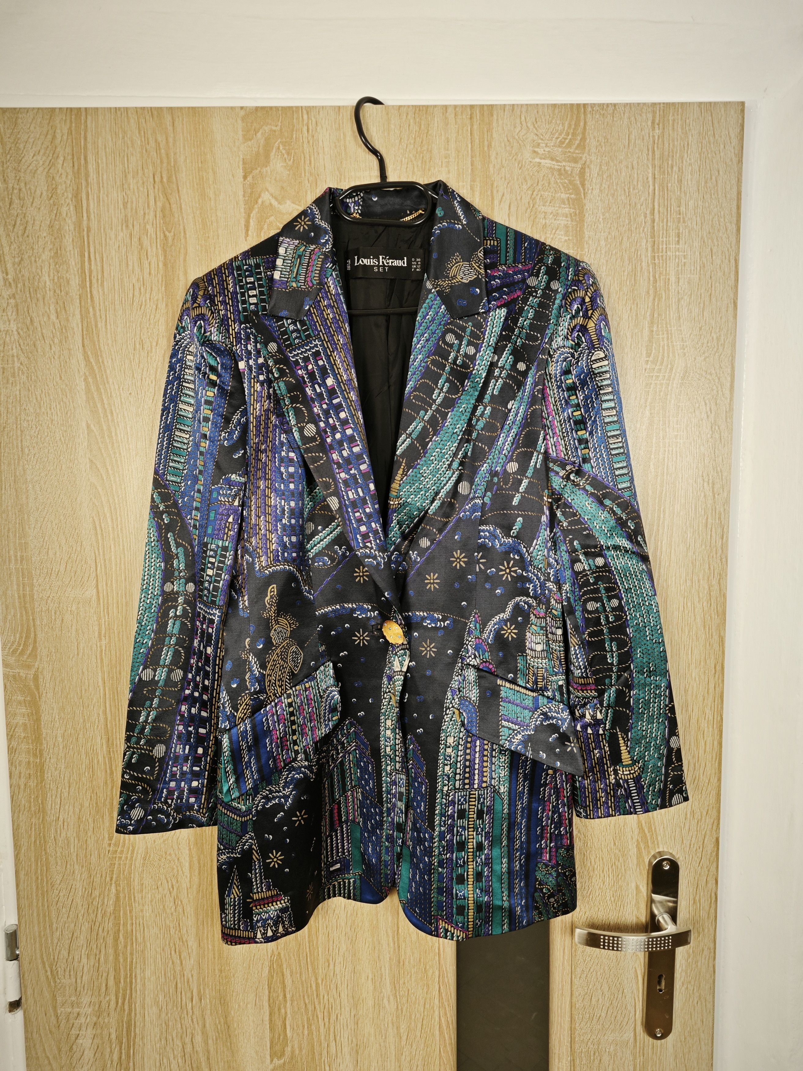 Louis Feraud Louis Feraud vintage blazer Size M / US 6-8 / IT 42-44 - 1 Thumbnail
