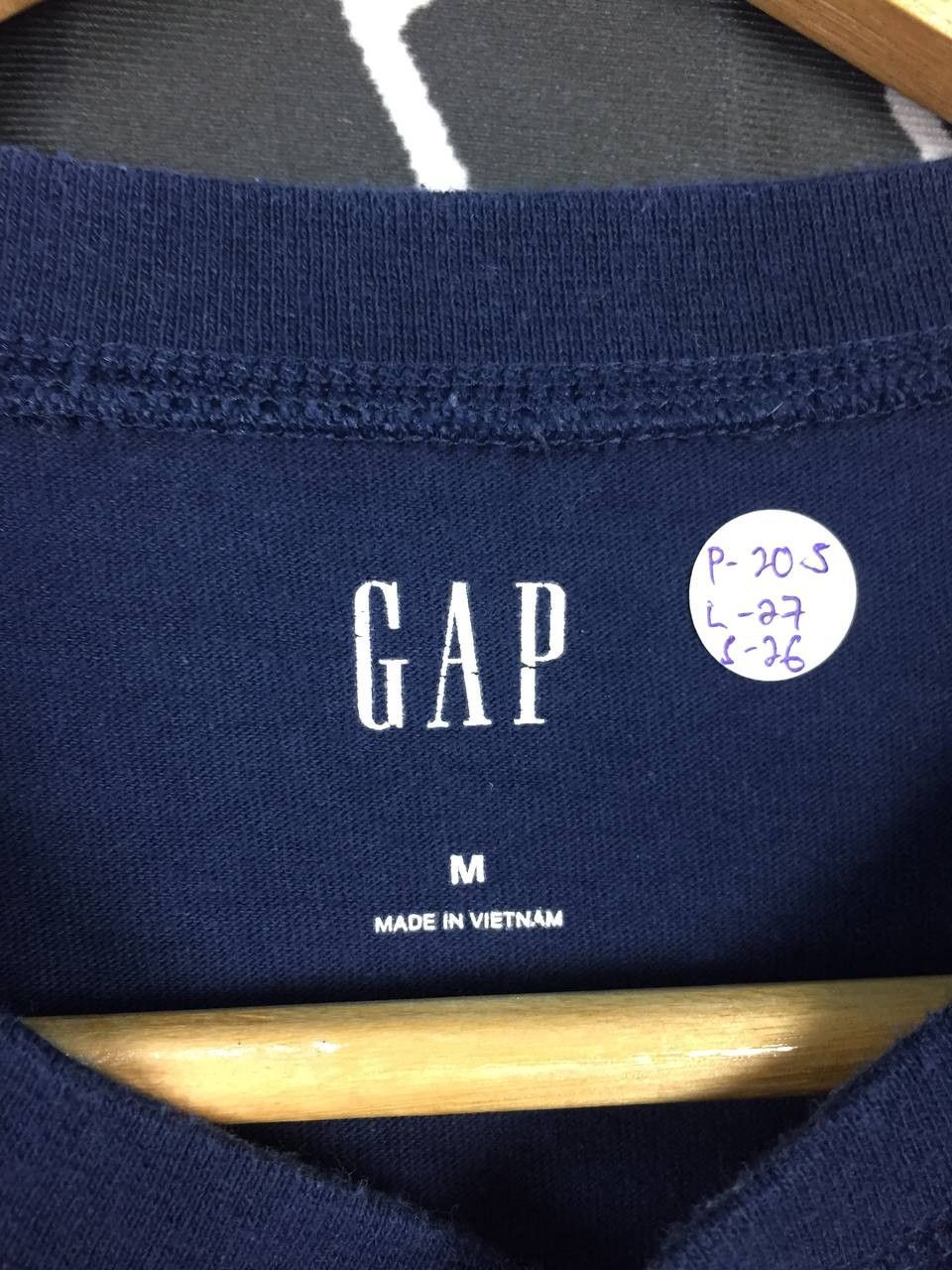 Gap × Vintage GAP Plain Casual Essential Hanley Neck Longsleeve Tee Size US M / EU 48-50 / 2 - 7 Thumbnail