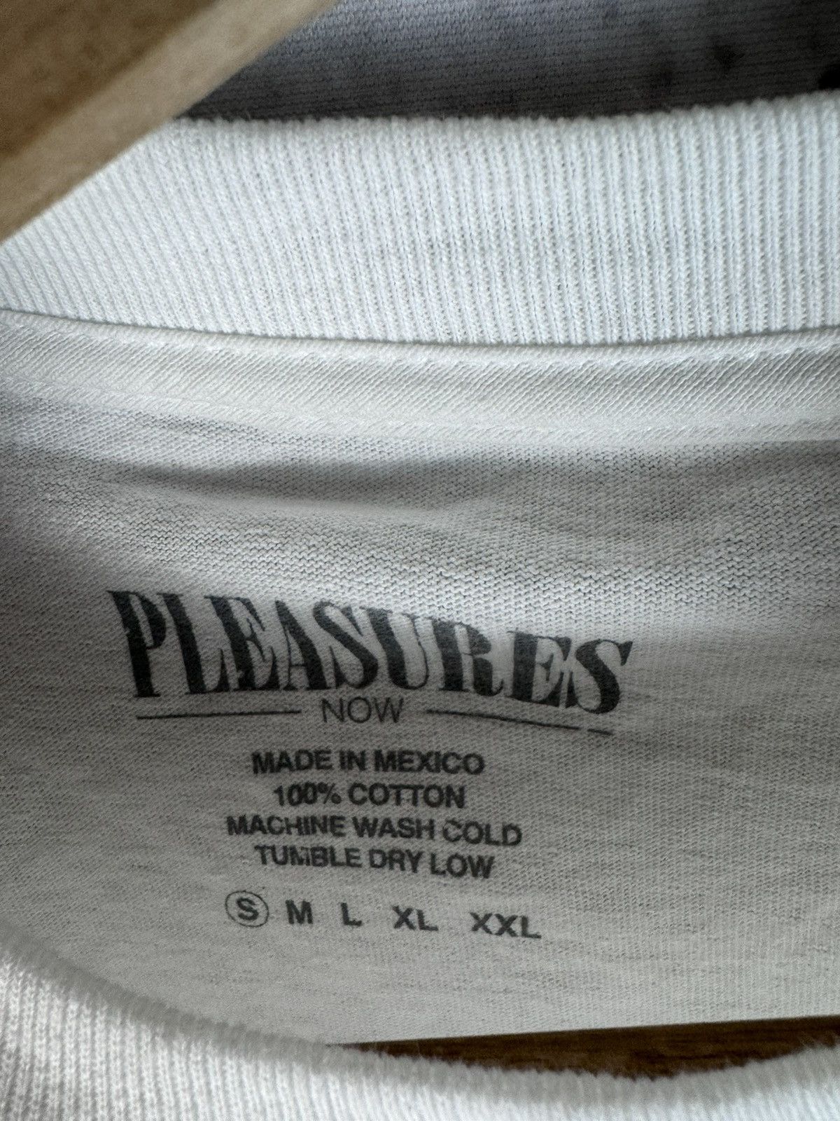Pleasures PLEASURES GAS MASK HENTAI RARE BOXY T SHIRT Size US S / EU 44-46 / 1 - 3 Thumbnail