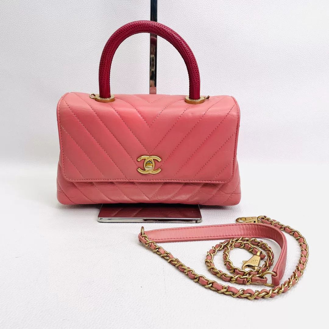 Chanel Pre-loved Bag Very good condition Size ONE SIZE - 1 Thumbnail