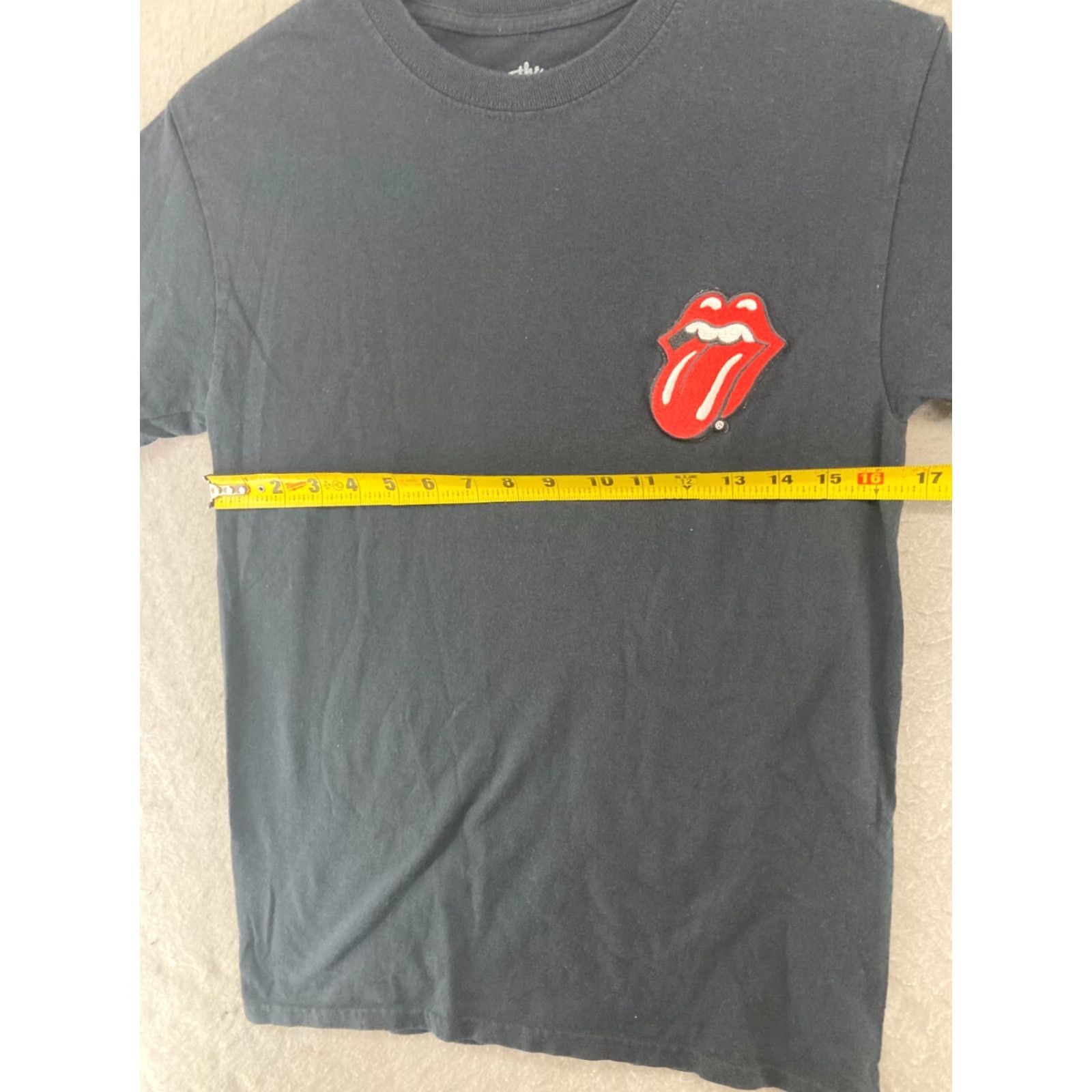 Vintage The Rolling Stones TShirt Small Black Embroidered Mens Rock Band Tee Size US S / EU 44-46 / 1 - 2 Thumbnail
