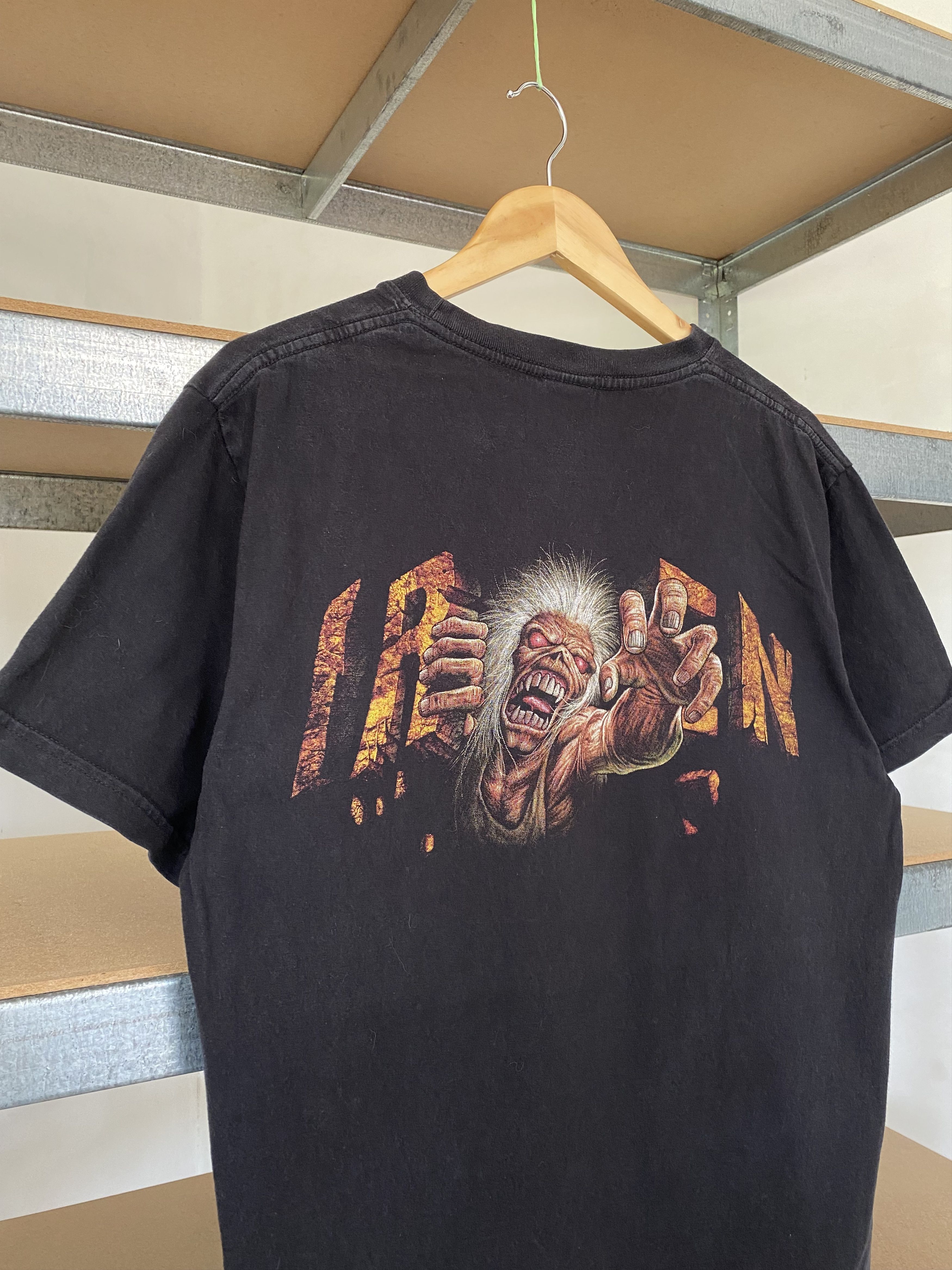 Band Tees Vintage 2000s Iron Maiden The Trooper Rock Band T-shirt Size US L / EU 52-54 / 3 - 11 Thumbnail