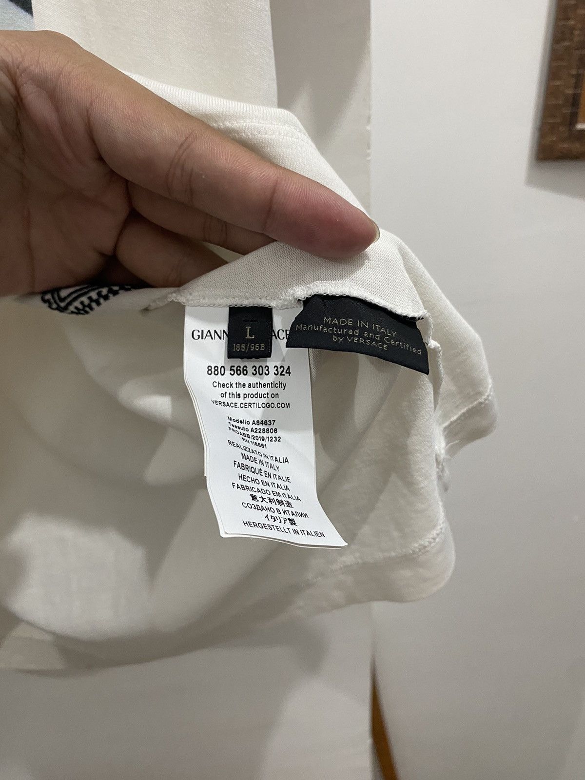 Versace AVEDON VERSACE DONATELLA SS19 BLONDE RUNWAY SHIRT Size L / US 10 / IT 46 - 6 Thumbnail