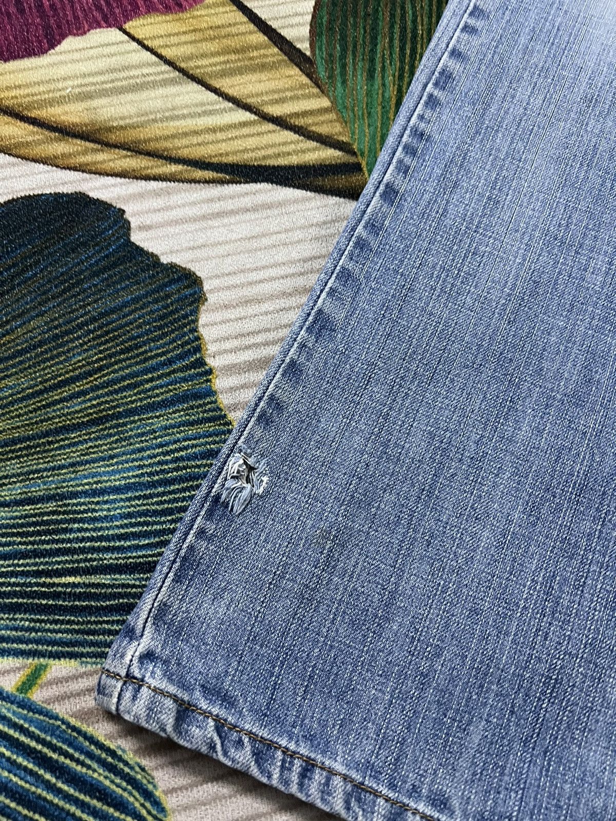 Levi's VINTAGE LEVIS 527 LOW BOOTCUT LIGHT WASH VERY RARE Size US 30 / EU 46 - 3 Thumbnail