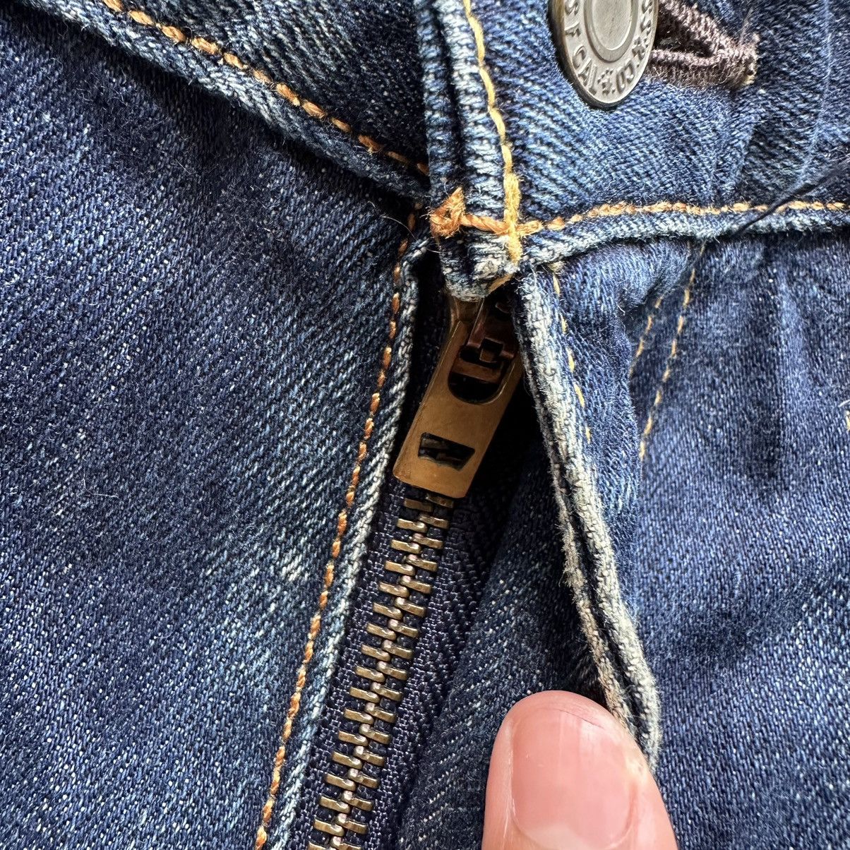 Jean × Levi's × Vintage Vintage Levi’s 551 Distressed Faded Denim Jean Pant W31 Size US 31 - 5 Thumbnail