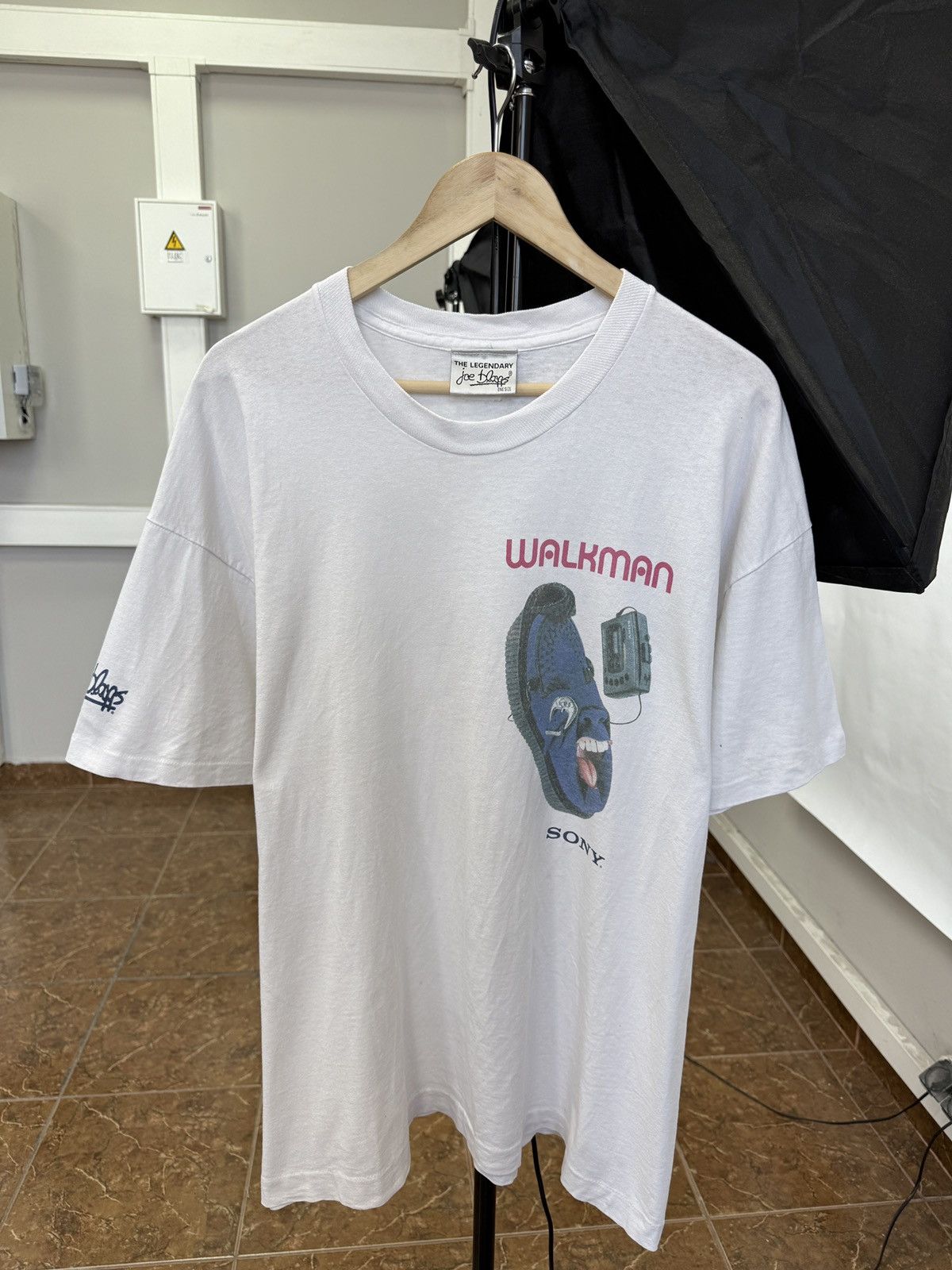 Microsoft × Sony 🇯🇵 Vintage 90s Sony Walkman Joe Bloggs The Legendary Shirt Size US XL / EU 56 / 4 - 1 Thumbnail