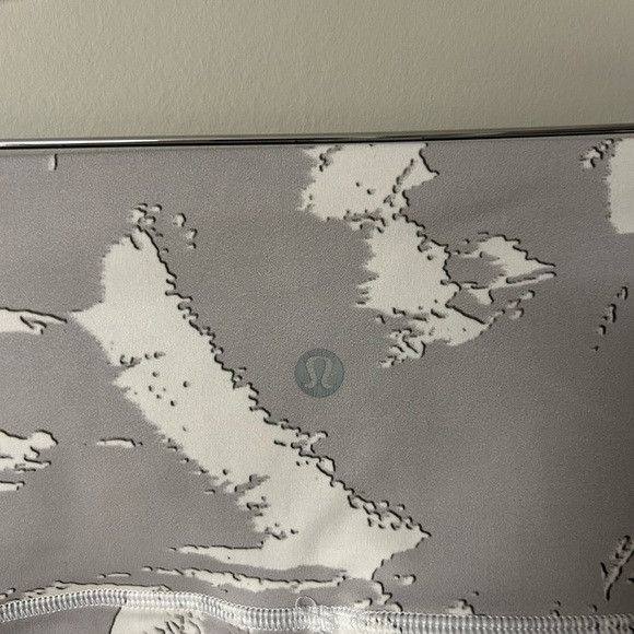 Lululemon Lululemon Wunder Under HR Crop 21” FLux Leggings Size 28" / US 6 / IT 42 - 3 Thumbnail