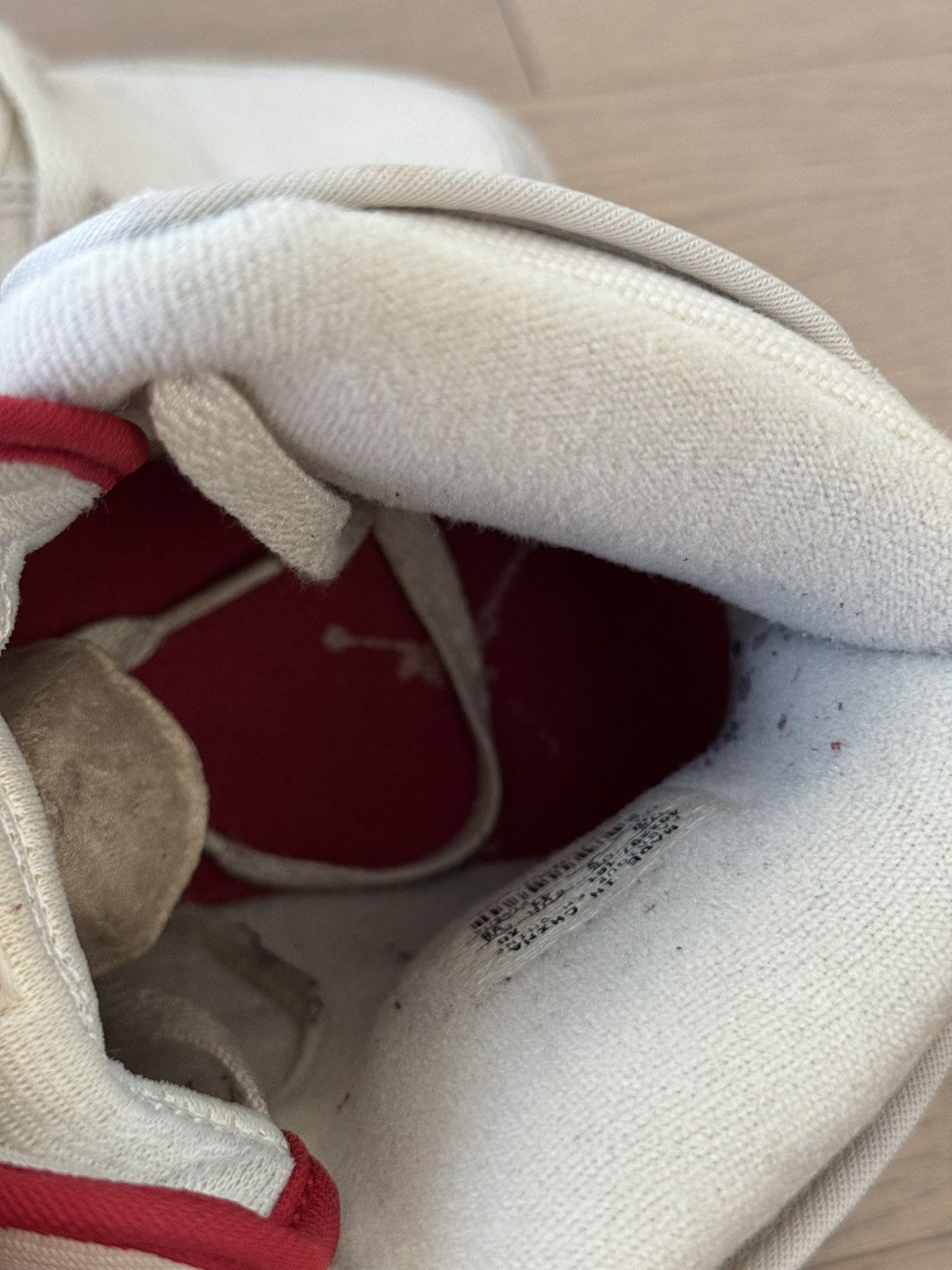 Jordan Brand 2010 Jordan 1 AJKO Vintage White Red 10 Size US 10 / EU 43 - 15 Thumbnail