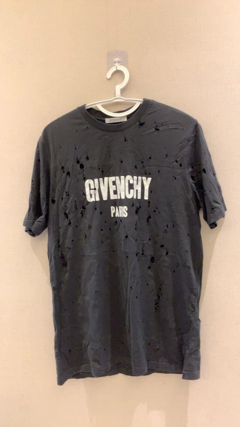 Givenchy Givenchy Paris Distressed Short Sleeve Tee - dmc Size US XS / EU 42 / 0 - 1 Thumbnail
