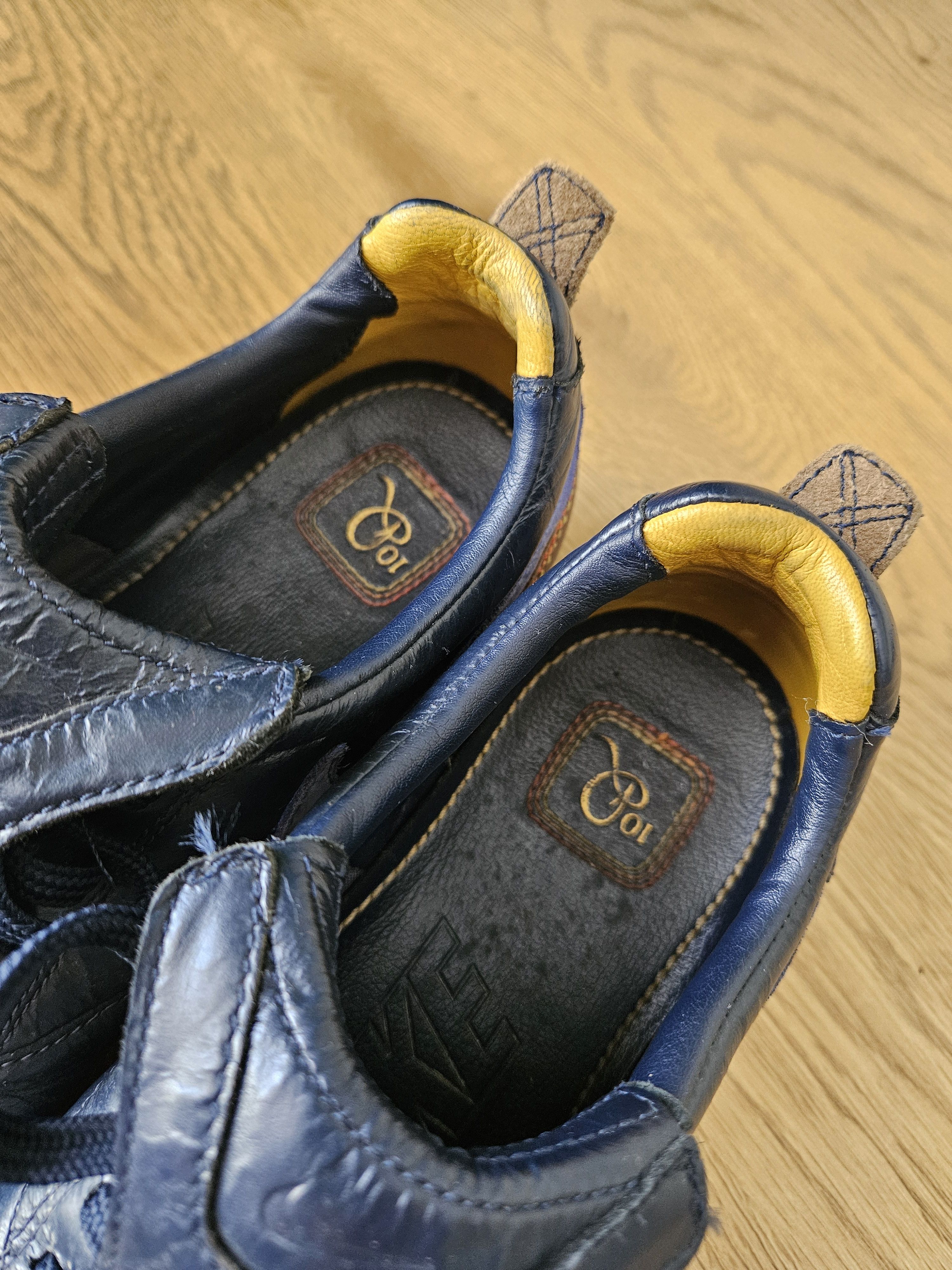 Nike Nike x Ronaldinho x retro Size US 5.5 / EU 38 - 8 Thumbnail