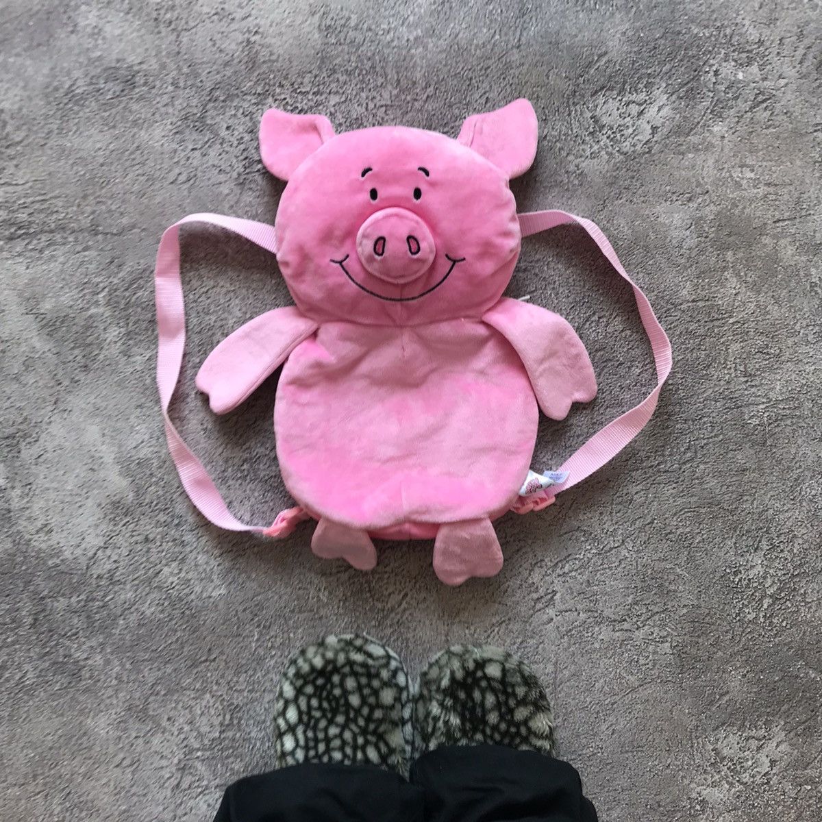 If Six Was Nine VINTAGE PIG BAGGY BACKPACK TOY BALENCI STYLE STREETWEAR Y2K Size ONE SIZE - 1 Thumbnail