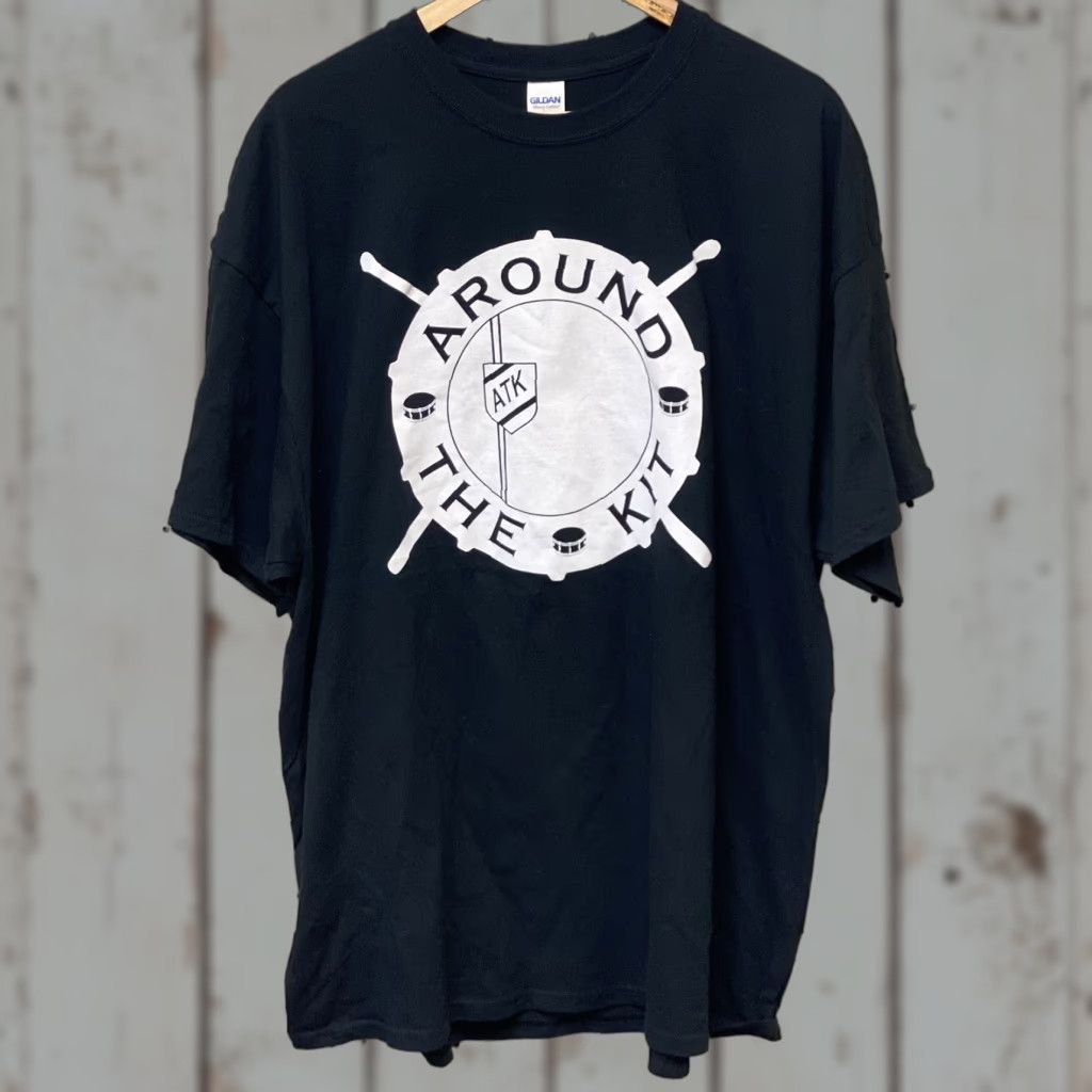 Vintage RADIO Mens T-Shirt Black Short Sleeve 2XL Crew Neck Drum Talk Around The Kit Mens Size US 39 - 1 Thumbnail