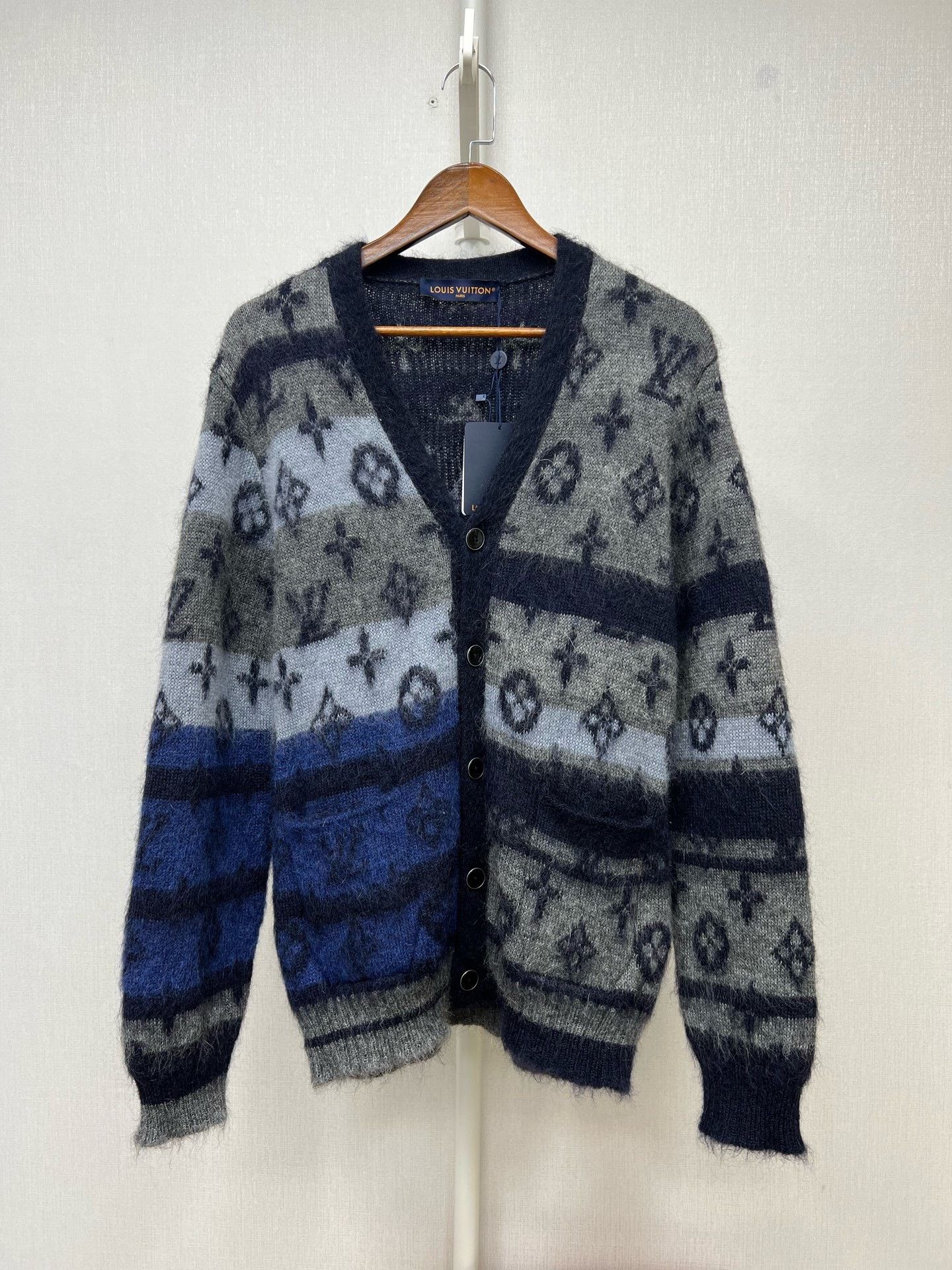 Louis Vuitton Louis Vuitton Monogram Mohair Cardigan Size L Size US L / EU 52-54 / 3 - 1 Thumbnail