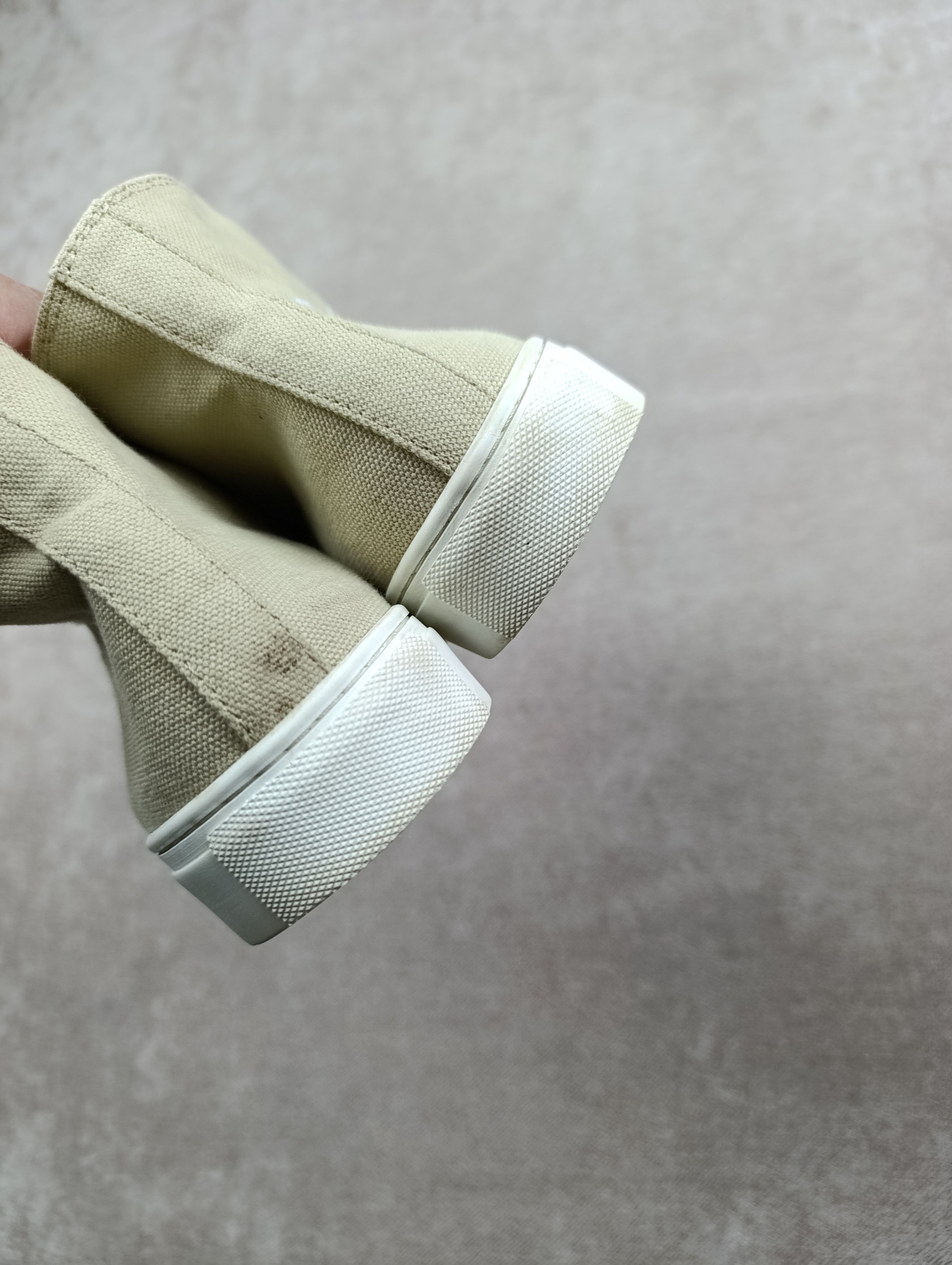Vivienne Westwood Vivienne Westwood Womens Hi-Top Sneakers Streetwear Size 39 Size US 9 / IT 39 - 11 Thumbnail