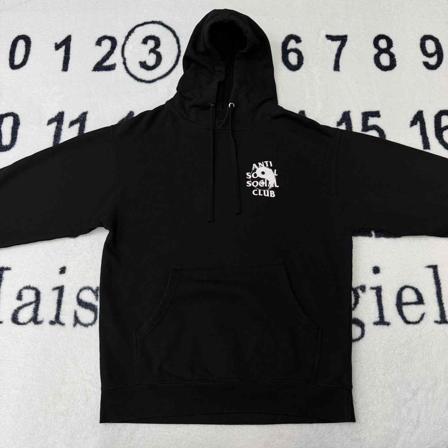 Other Black Hoodie m Men Size US M / EU 48-50 / 2 - 1 Thumbnail