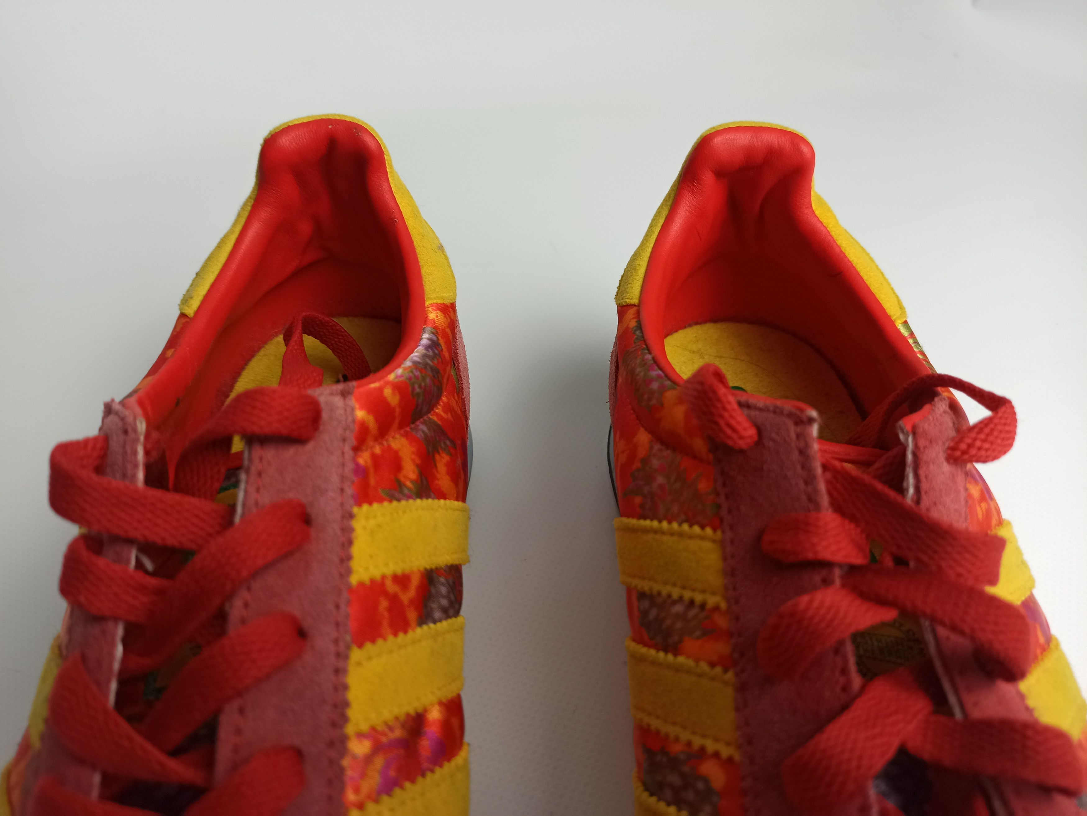 Adidas Adidas 600 Hawaii Red Sneakers Size US 11 / EU 44 - 10 Thumbnail