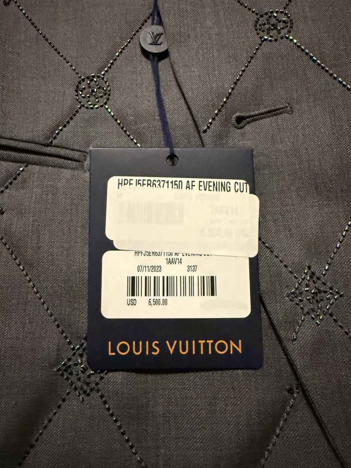 Louis Vuitton Louis Vuitton Evening Cut Away Jacket (1AAV14) Size 50R - 4 Thumbnail