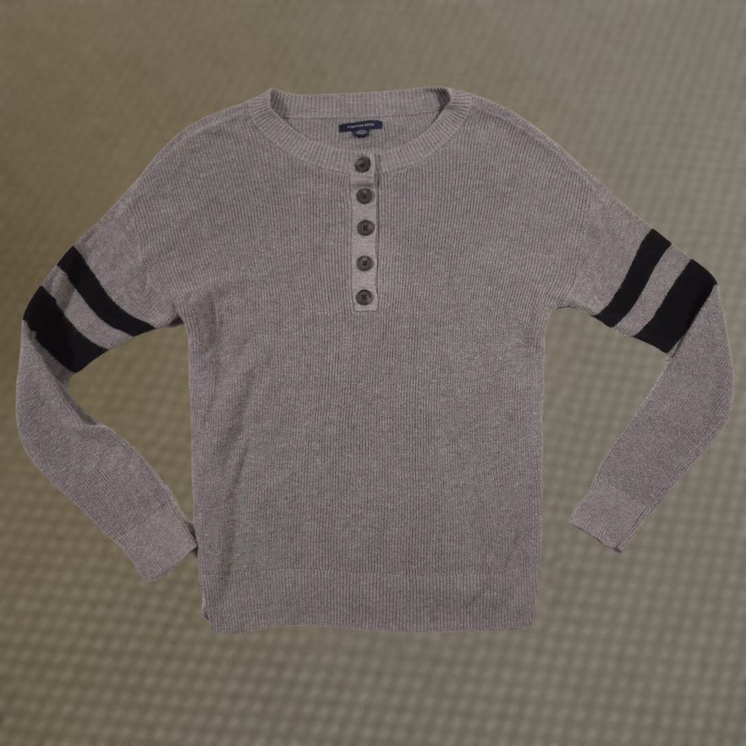 Vintage American Eagle Gray Henley Knit Stripe Long Sleeve Crewneck Womens Small Sweater - Vintage Size S / US 4 / IT 40 - 1 Thumbnail