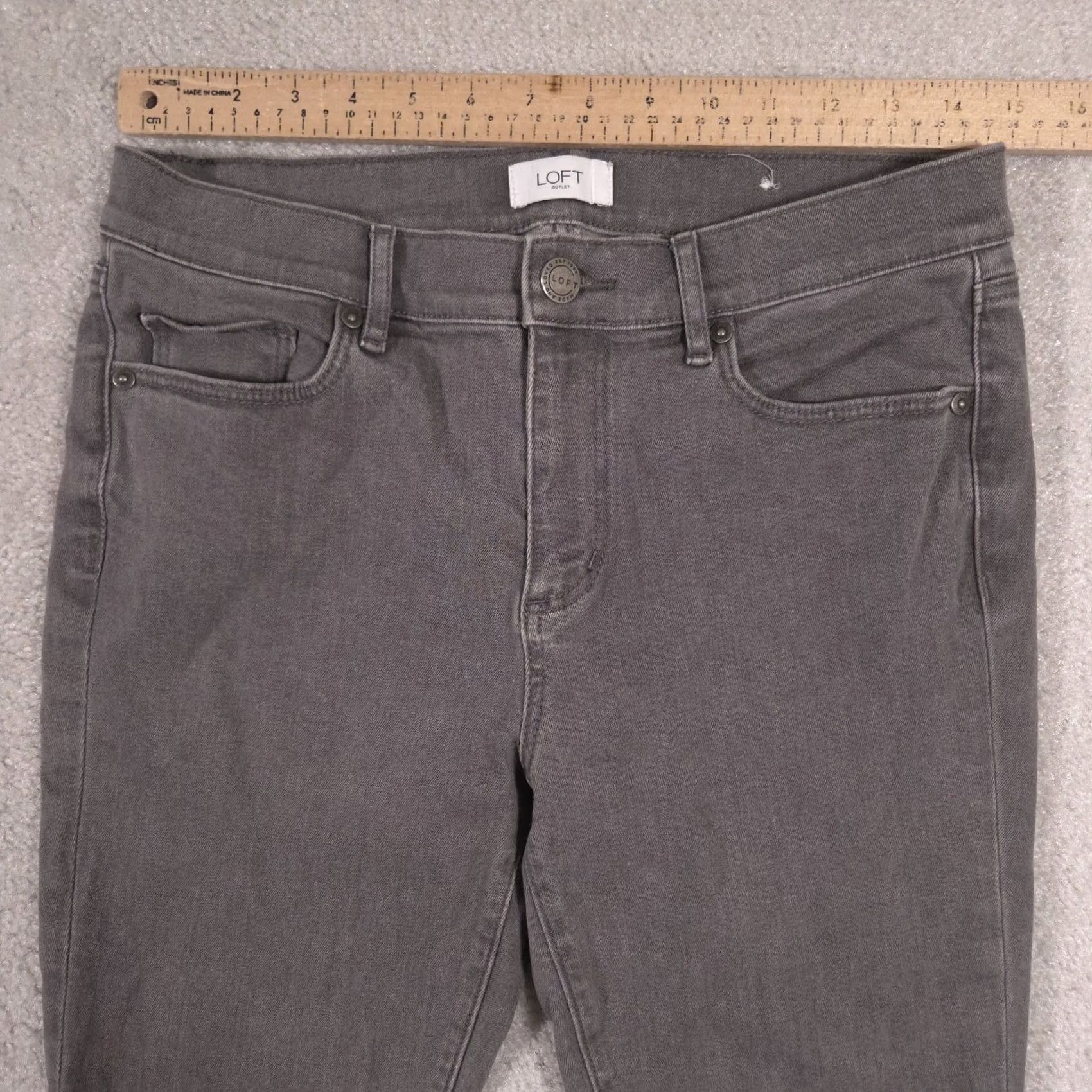 Loft Ann Taylor LOFT Jeans Womens size 6 Gray Modern Skinny Crop Denim Raw Hem Size 28" / US 6 / IT 42 - 6 Thumbnail