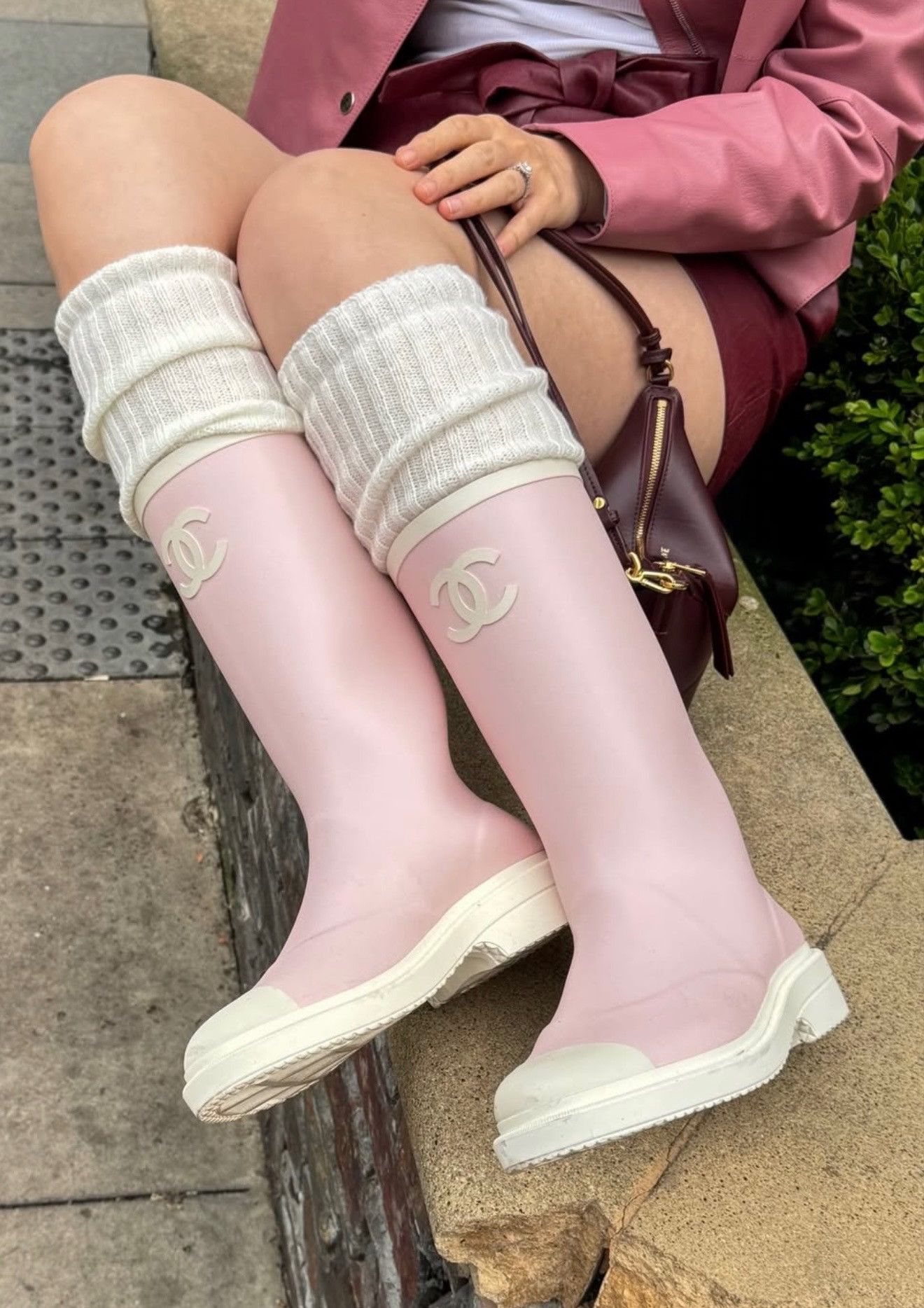 Chanel Chanel 26C White CC Logo High Pull On Rubber Rain Boots 39 Size US 9 / IT 39 - 10 Thumbnail