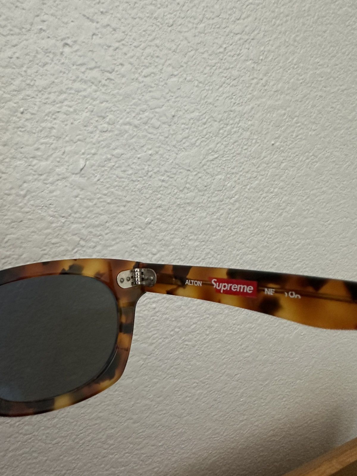 Supreme Supreme Alton Sunglasses Tortoise Size ONE SIZE - 3 Thumbnail
