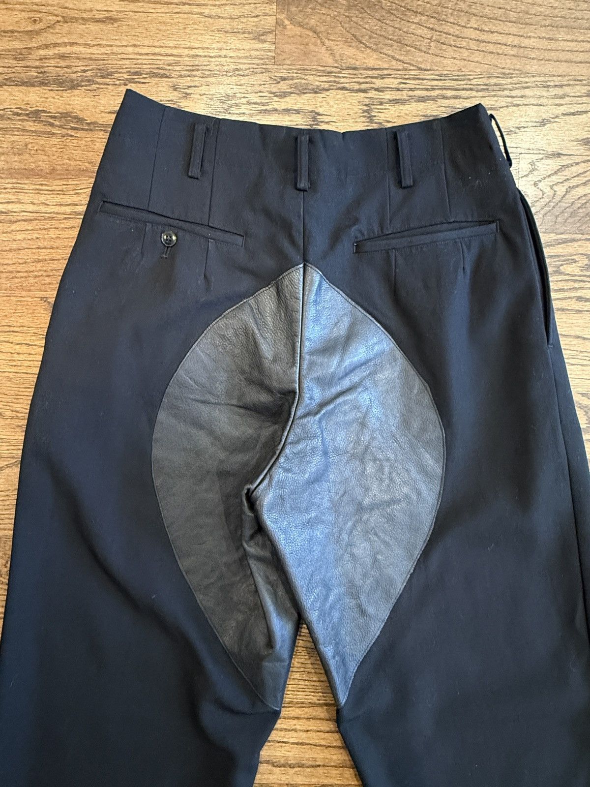 Yohji Yamamoto Yohji Yamamoto Pour Homme AW96 Leather Paneled Trousers Size US 32 / EU 48 - 9 Thumbnail