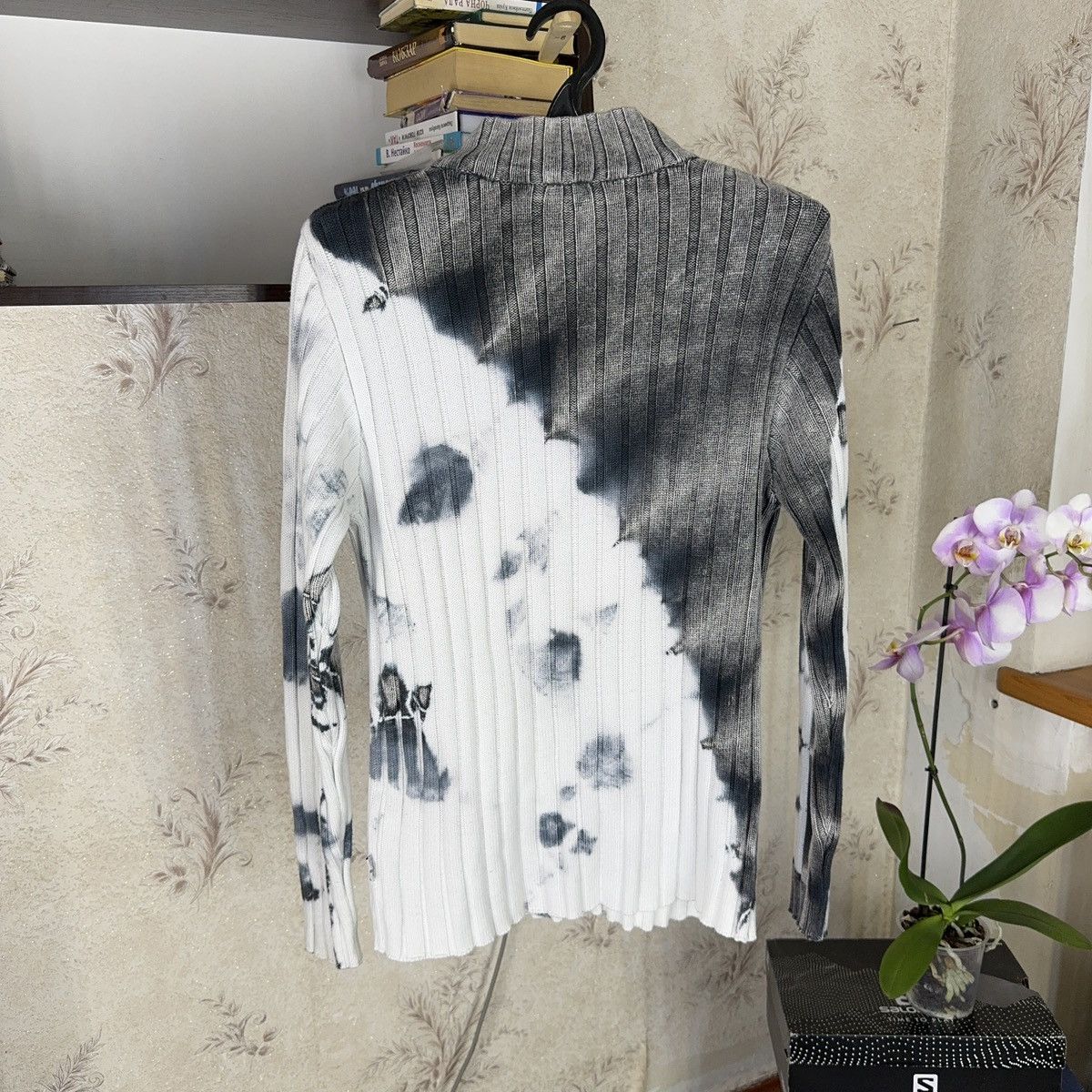 Japanese Brand × Vintage Vintage Avant Garde Faded Red Kim Sweater 00s Y2K Japanese Size US XXL / EU 58 / 5 - 2 Thumbnail