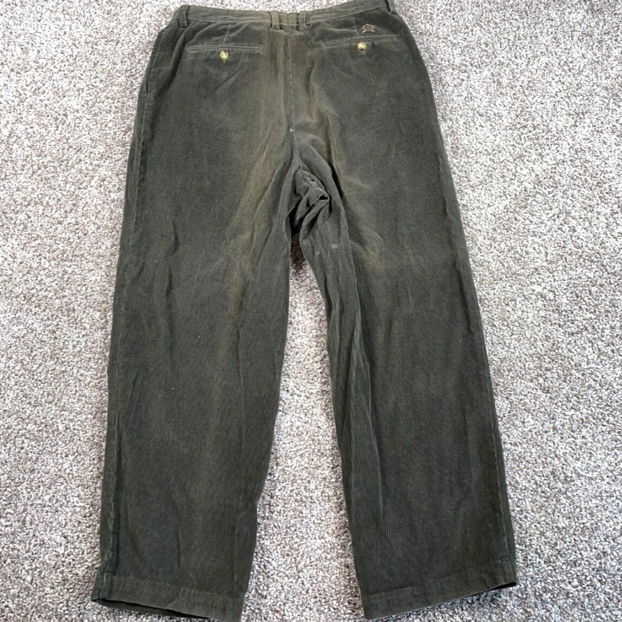 Olive VTG Y2K Baggy Fit Pleated Corduroy Pants Men’s 34 x 28 Olive Green 90s Hipster Retro Vintage Chino Pants Mens Size US 34 / EU 50 - 2 Thumbnail