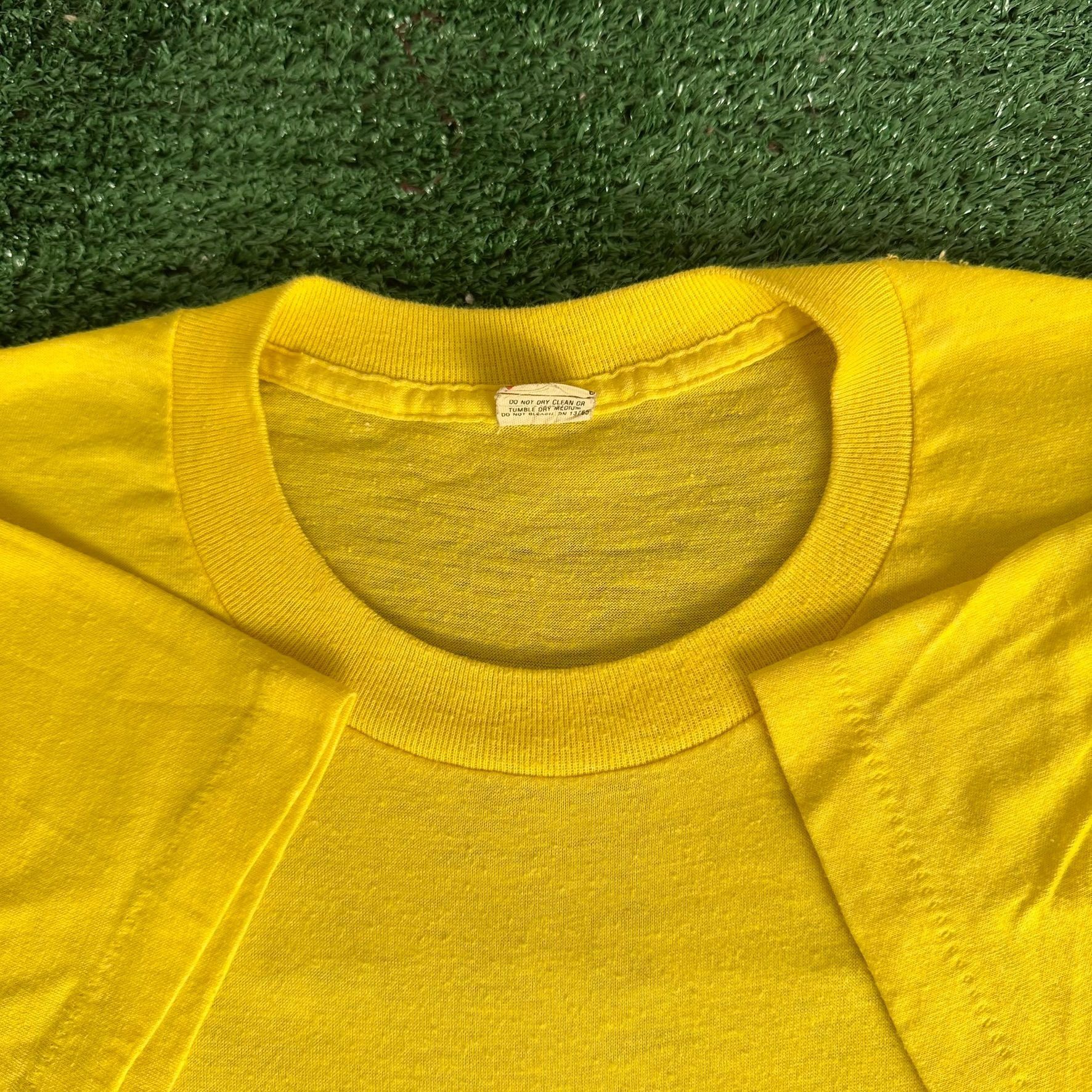Vintage Vintage 80s Detroit YMCA Team Jogging T-Shirt Single Stitch Size US S / EU 44-46 / 1 - 5 Thumbnail