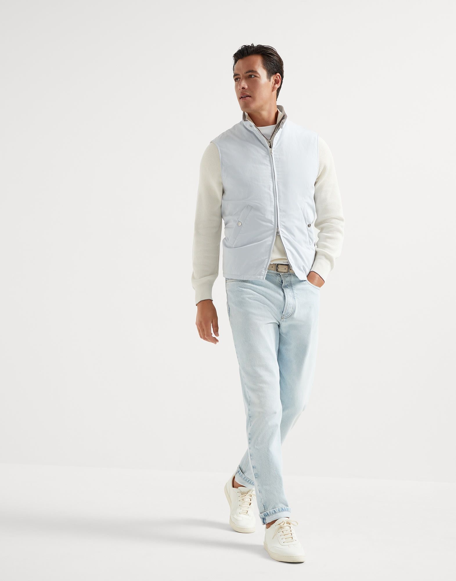 Brunello Cucinelli o1la1rc1a0326 Water-Resistant Microfiber Vest in Light Blue Size US S / EU 44-46 / 1 - 5 Thumbnail
