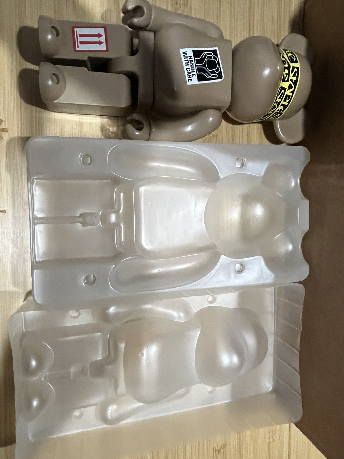 Staple 400% STAPLE HANDLE WITH CARE BE@RBRICK Size ONE SIZE - 20 Thumbnail