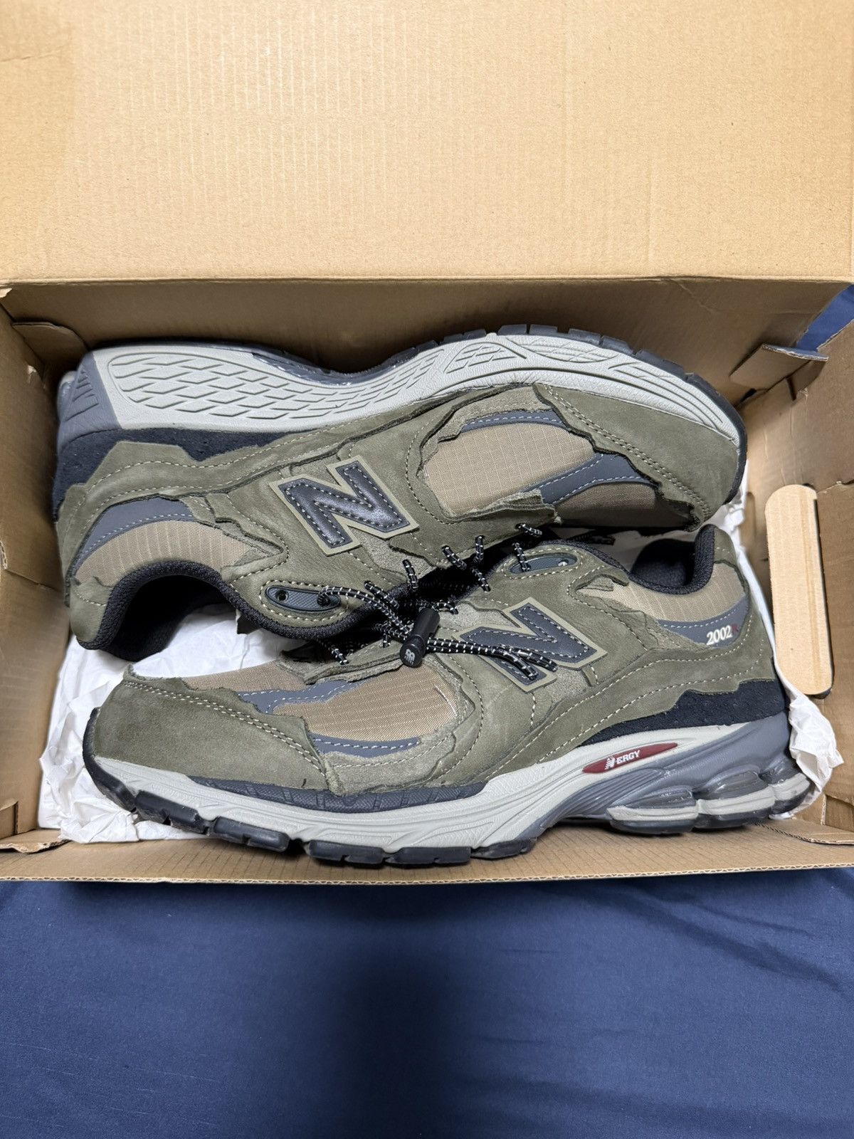 New Balance New Balance 2002R Protection Park Dark Moss Size US 9.5 / EU 42-43 - 1 Thumbnail