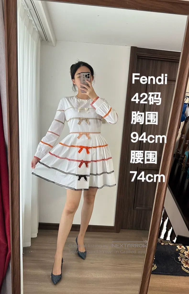 Fendi Fendi Showpiece Dress with Heavily Embroidered Gradation E Size S / US 4 / IT 40 - 1 Thumbnail
