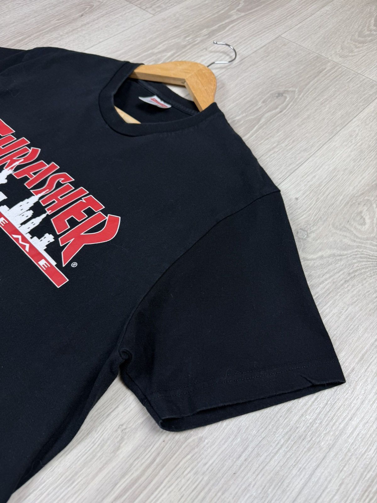 Supreme × Thrasher SUPREME × THRASHER Skyline Tee FW21 Size L Size US L / EU 52-54 / 3 - 4 Thumbnail