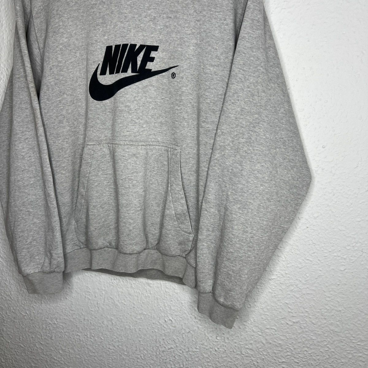 Nike × Vintage Vintage Nike Hoodie Sweatshirt Grey Big Spellout Logo Y2K Size US S / EU 44-46 / 1 - 2 Thumbnail