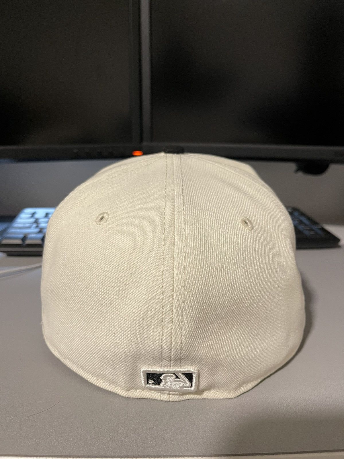 New Era NewEra 59fifty New York Yankees Fitted Hat 71/4 Wht/Blk Lids Size ONE SIZE - 4 Thumbnail