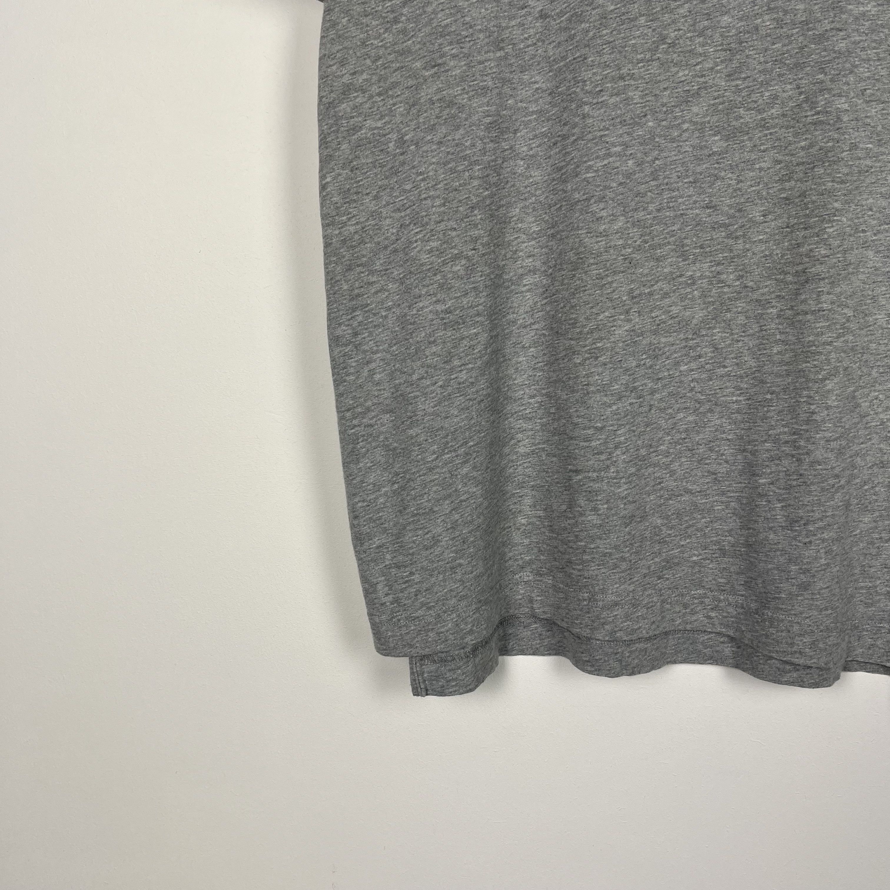 Vivienne Westwood Vivienne Westwood Embroidered Orb Logo T Shirt Size US L / EU 52-54 / 3 - 4 Thumbnail