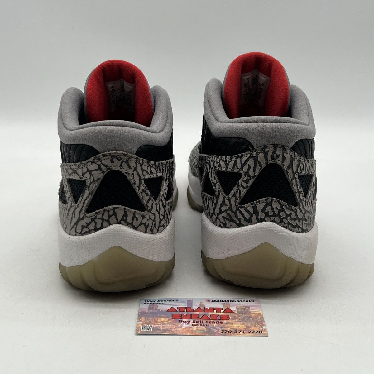Jordan Brand Air Jordan 11 low black cement Size US 13 / EU 46 - 3 Thumbnail