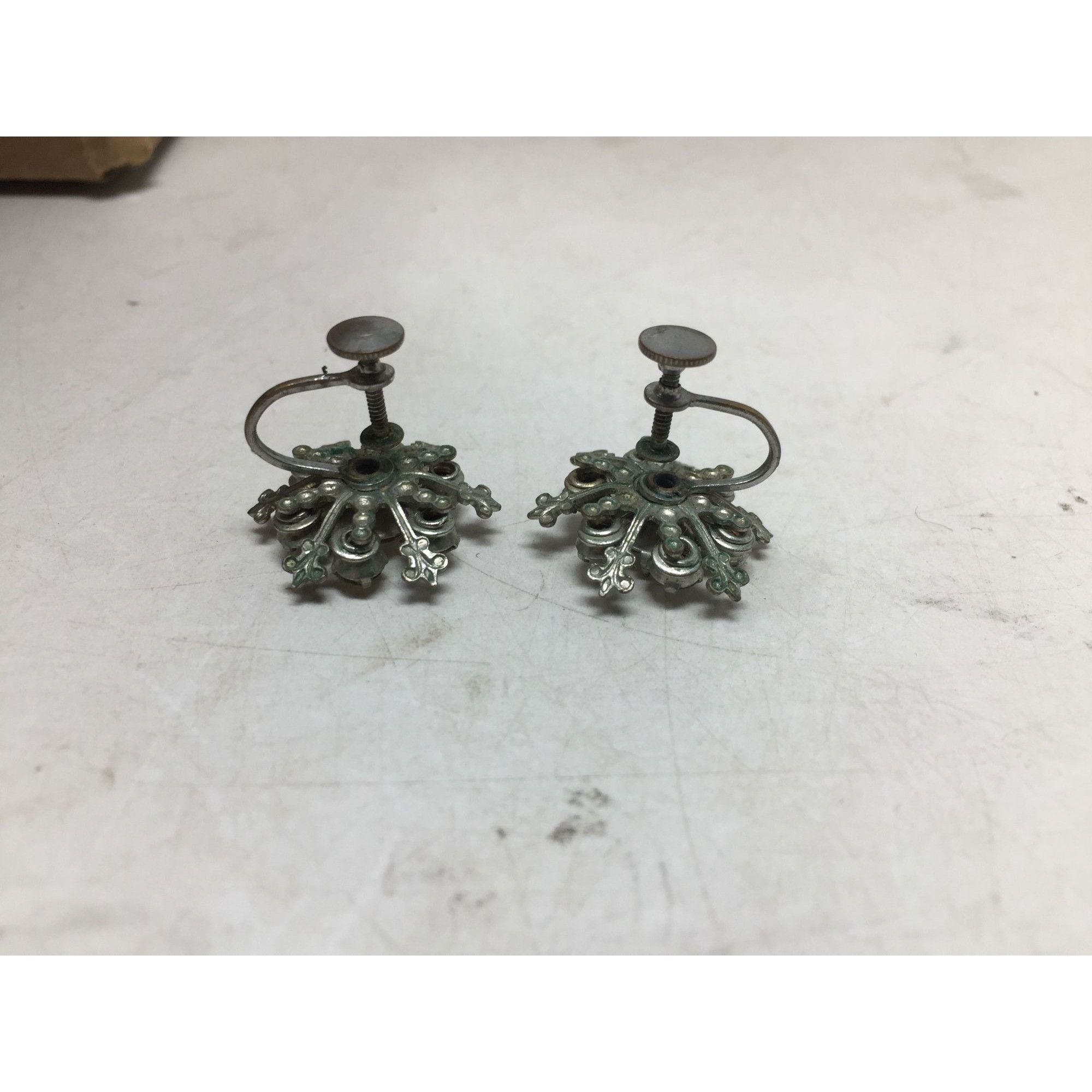 Other Women's Vintage Silver Tone Snowflake Shaped Screw back earr Size ONE SIZE - 6 Thumbnail