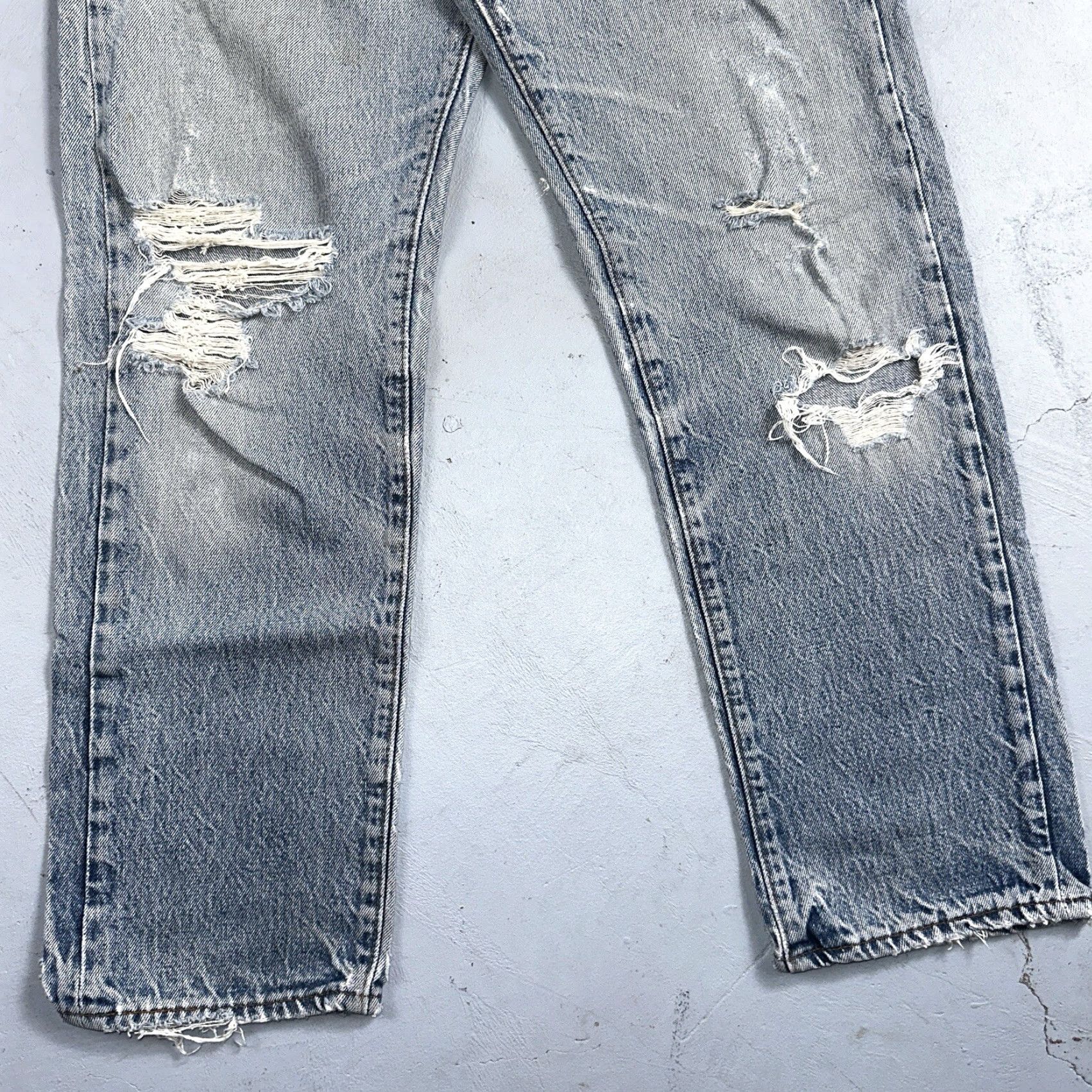 Levi's Levi's 501 Levis 501 Vintage 80s USA XX Straight Jeans 32x31 Thrashed Wash 30x26 Mens Regular Blue Denim Cotton Jeans 90s Theme Straight Vintage Men Size US 32 / EU 48 - 3 Thumbnail