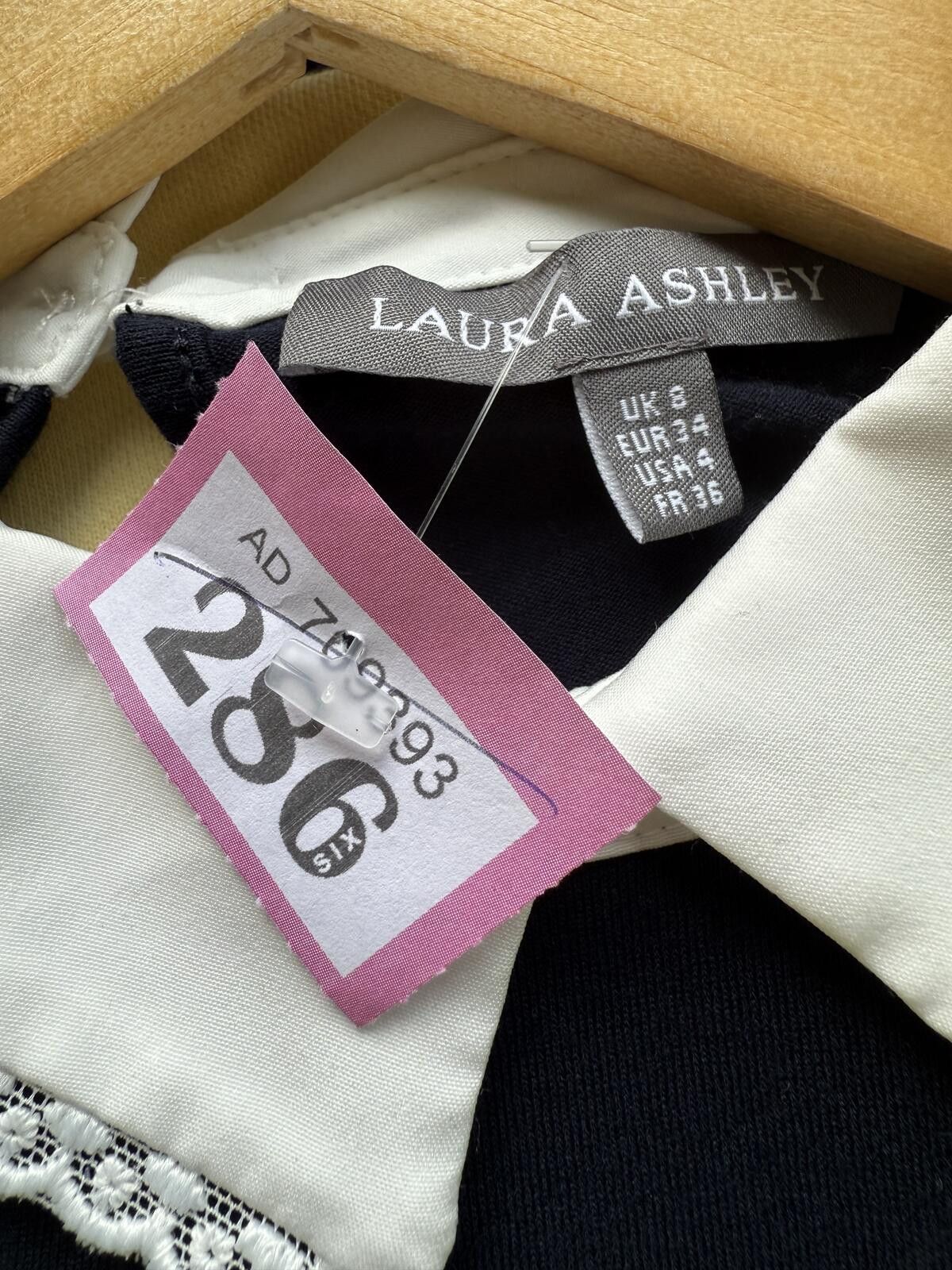 Other Laura Ashley long sleeve top in size UK 8 Size ONE SIZE - 4 Thumbnail