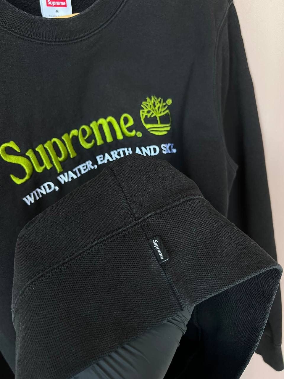 Supreme Supreme x Timberland Crewneck Black Sweatshirt Mens Size M Size US M / EU 48-50 / 2 - 15 Thumbnail