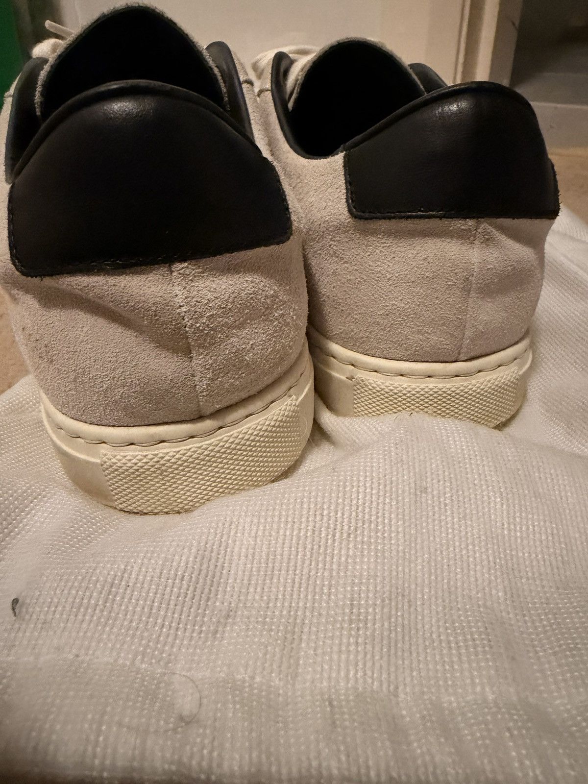 Common Projects Common Projects Retro Low Suede White & Balck Size US 11 / EU 44 - 4 Thumbnail