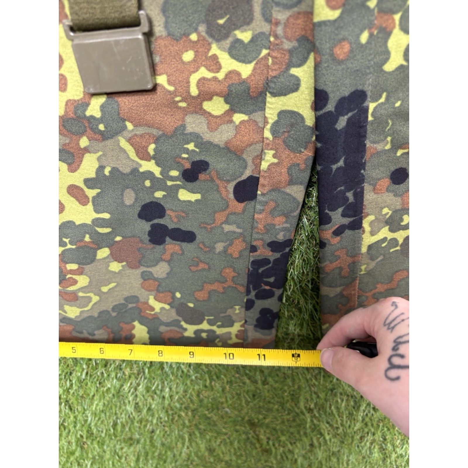 VINTAGE Military German CAMO BIB OVERALLS Mens 52/54 Multicolor Camouflage 90s German Military, Camouflage, Army Overalls Mens Size 52/54